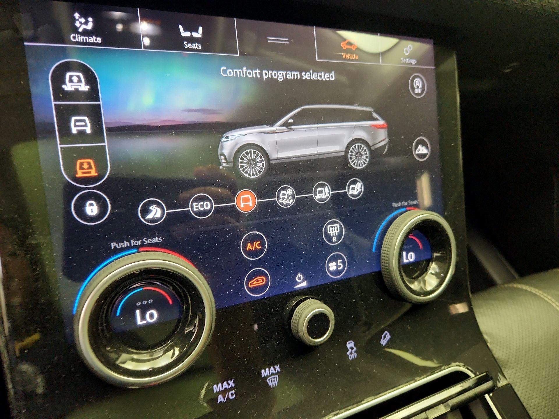 Thumbnail: 2019 Land Rover Range Rover Velar - 17
