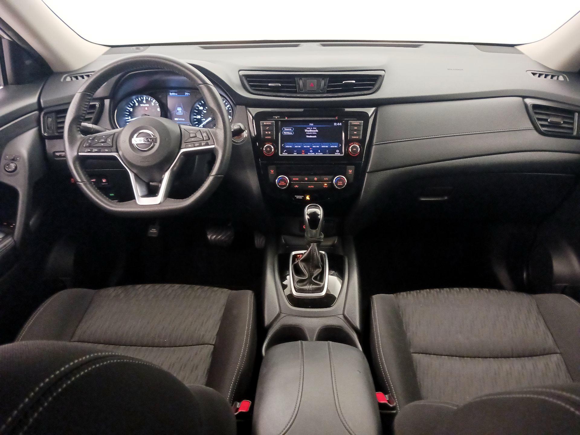 Thumbnail: 2020 Nissan Rogue - 9