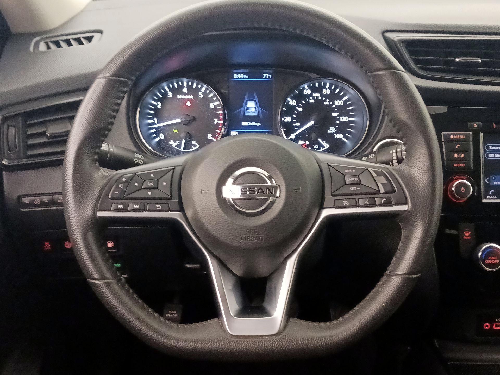 Thumbnail: 2020 Nissan Rogue - 10