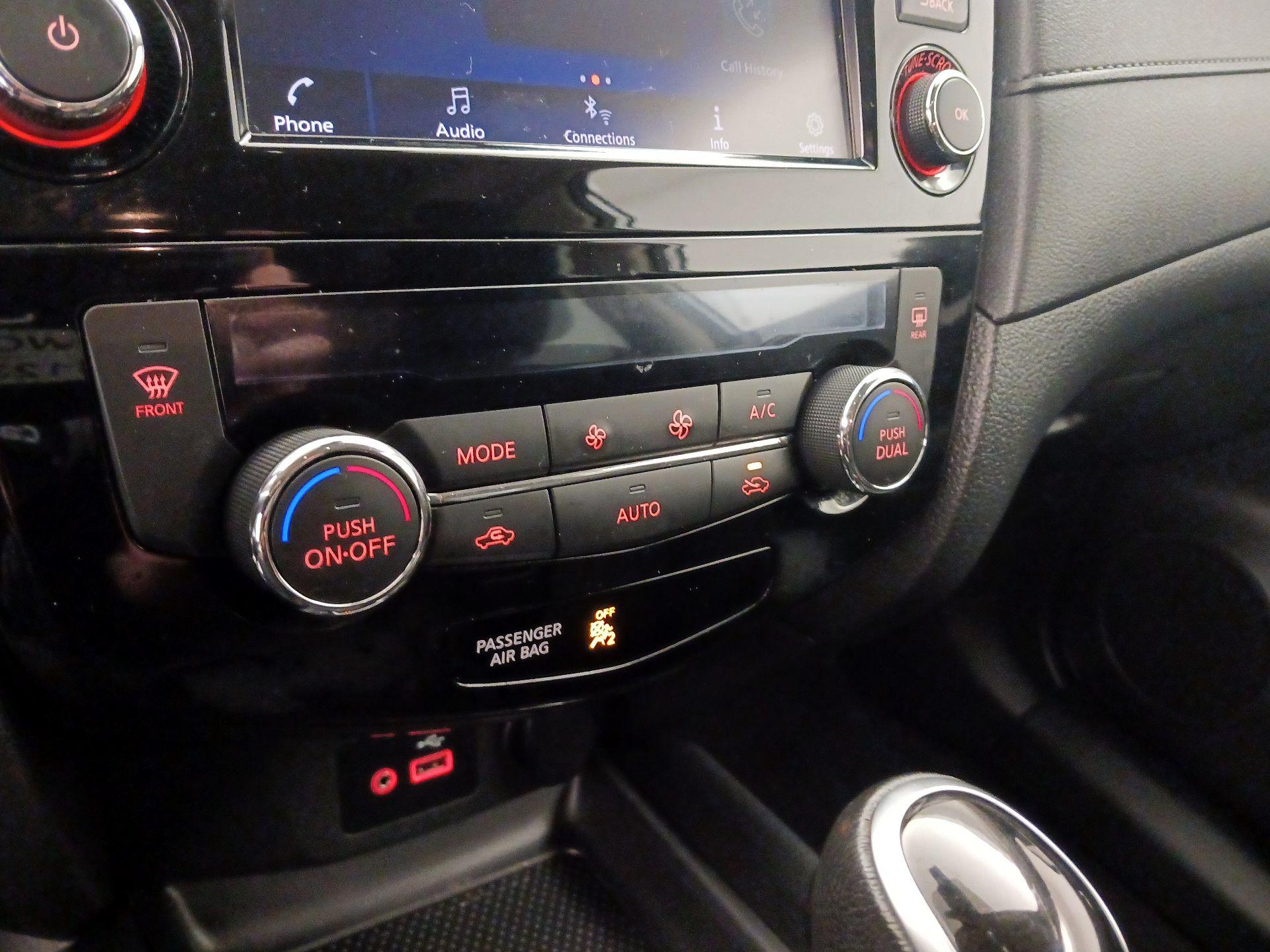 Thumbnail: 2020 Nissan Rogue - 16