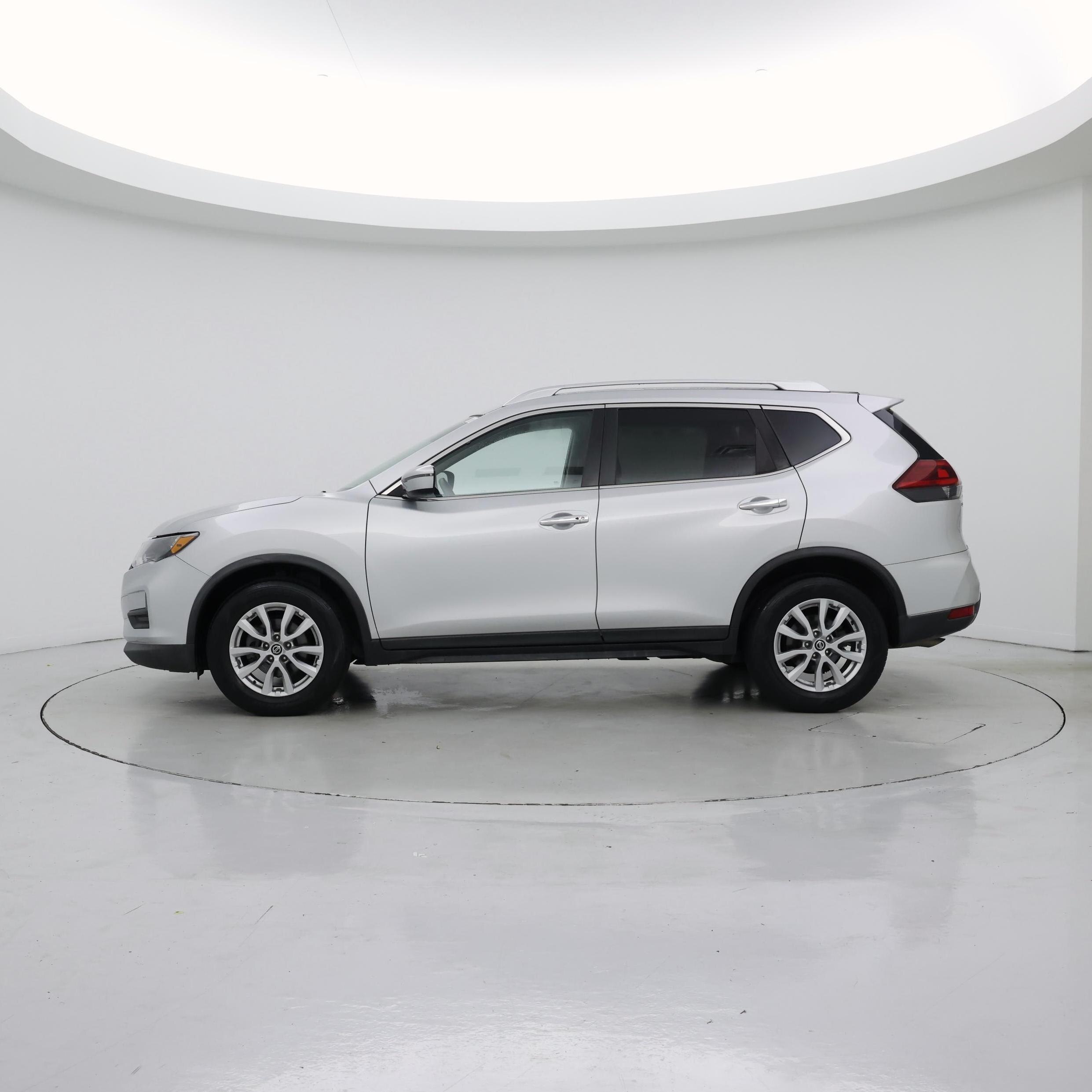 Thumbnail: 2020 Nissan Rogue - 3