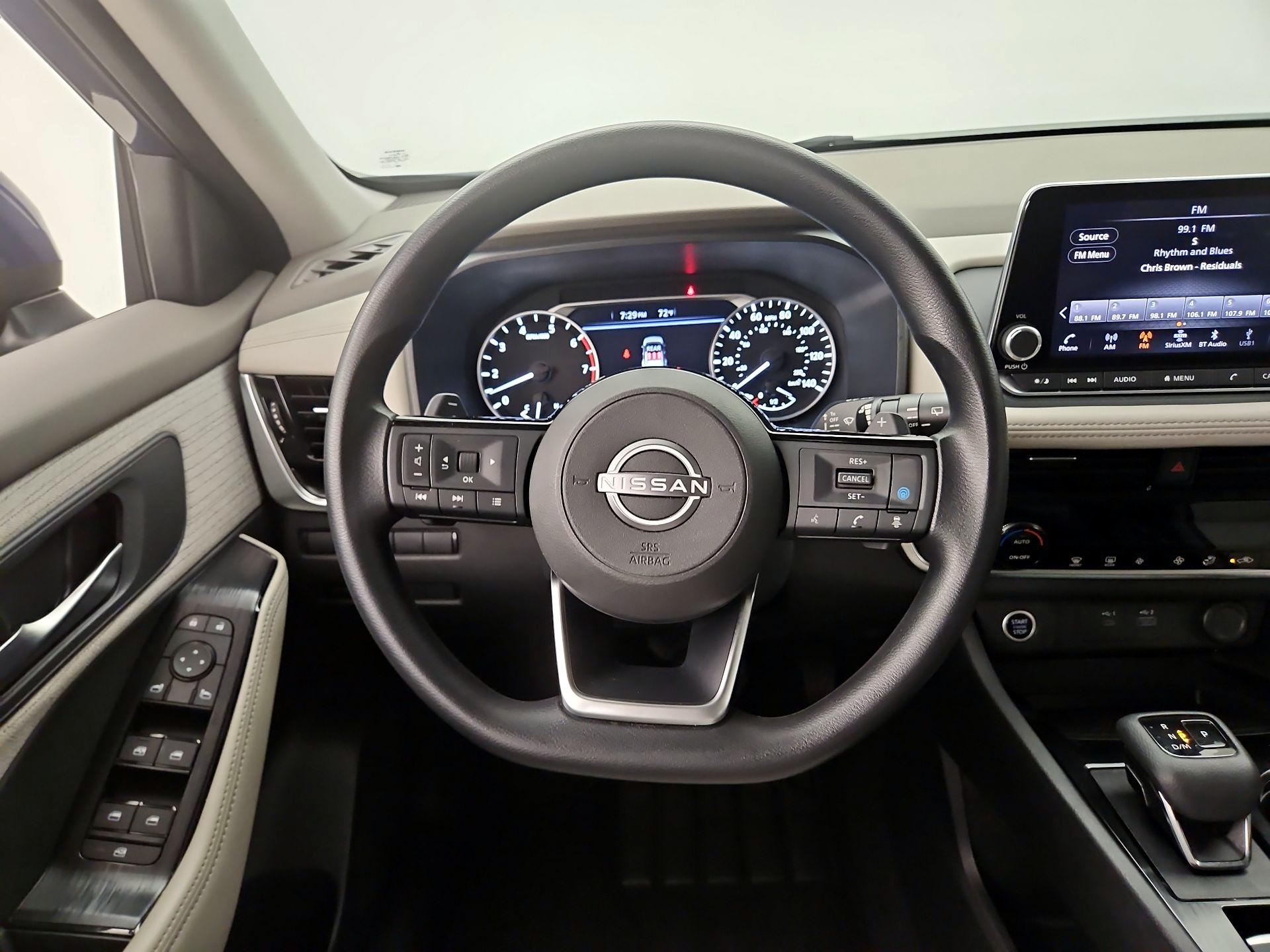 Thumbnail: 2023 Nissan Rogue - 10