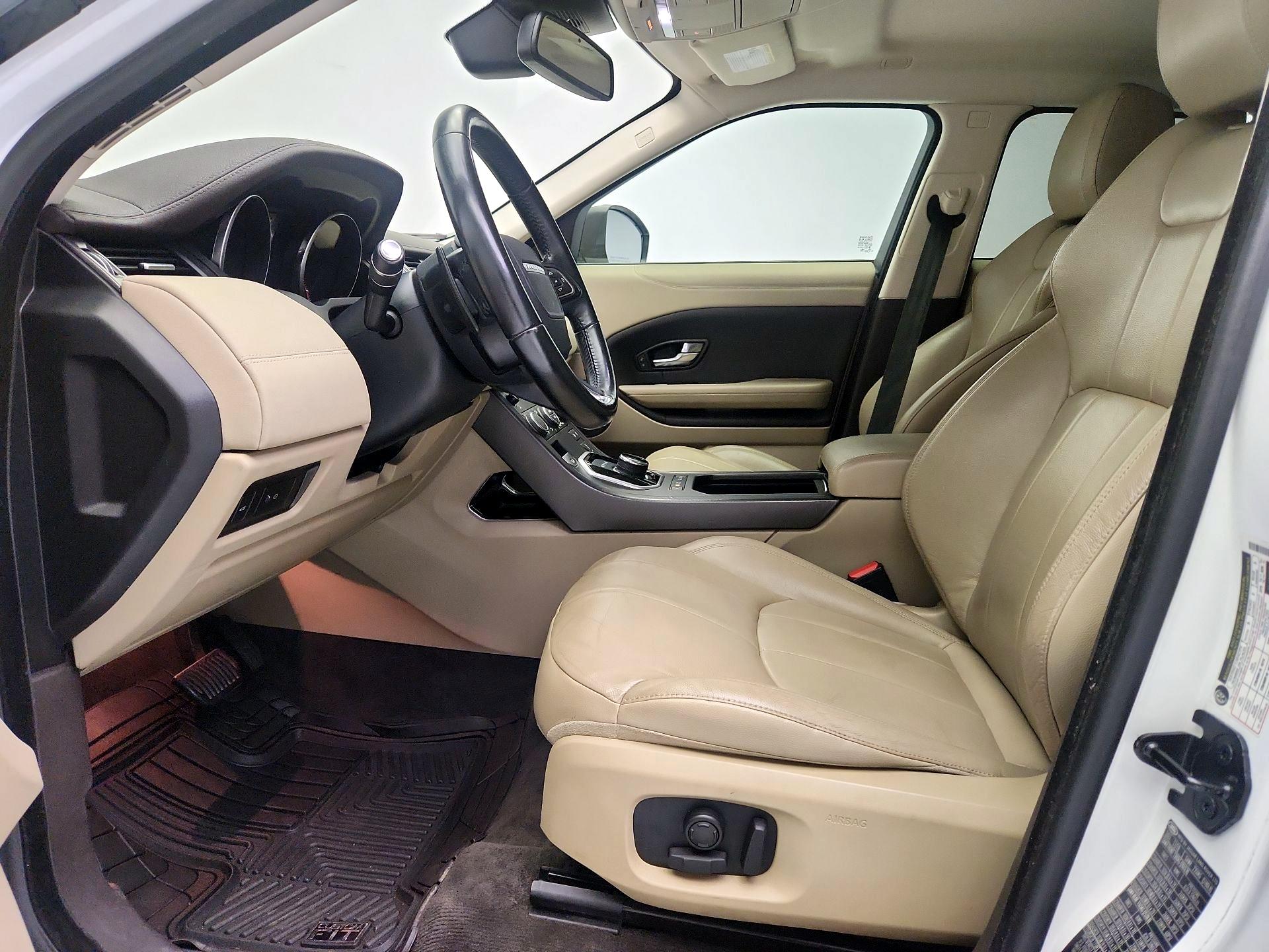 Thumbnail: 2019 Land Rover Range Rover Evoque - 11