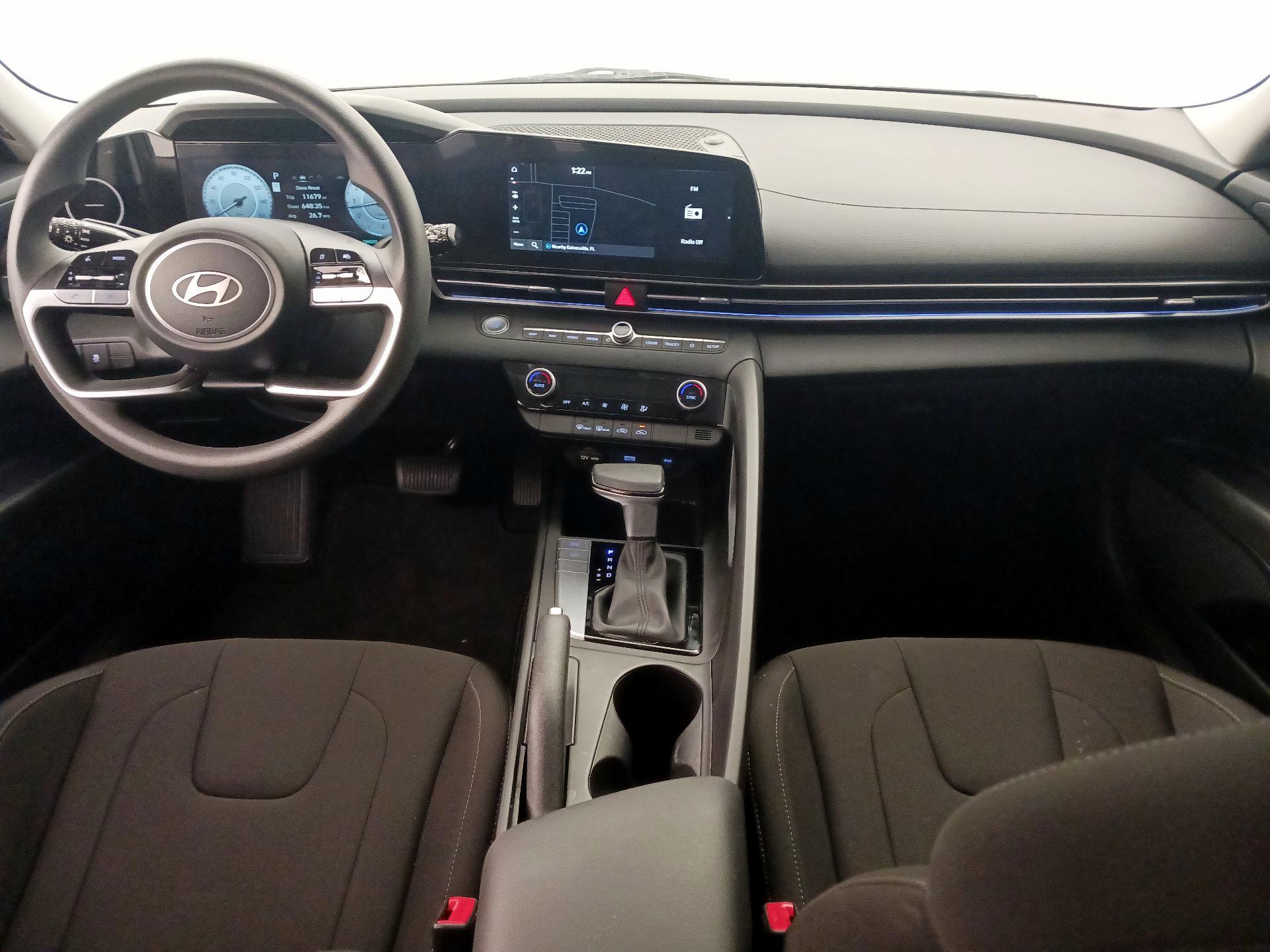 Thumbnail: 2024 Hyundai Elantra - 9
