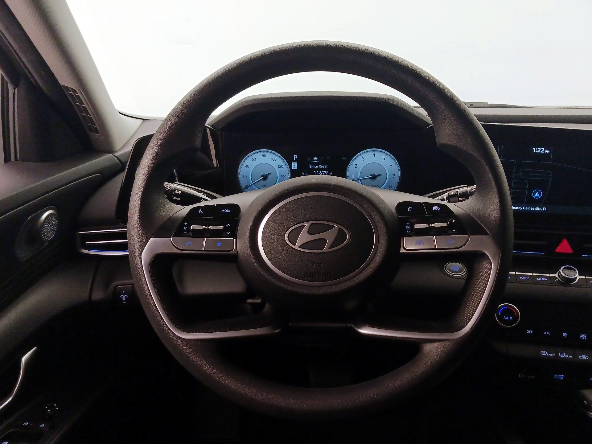 Thumbnail: 2024 Hyundai Elantra - 10