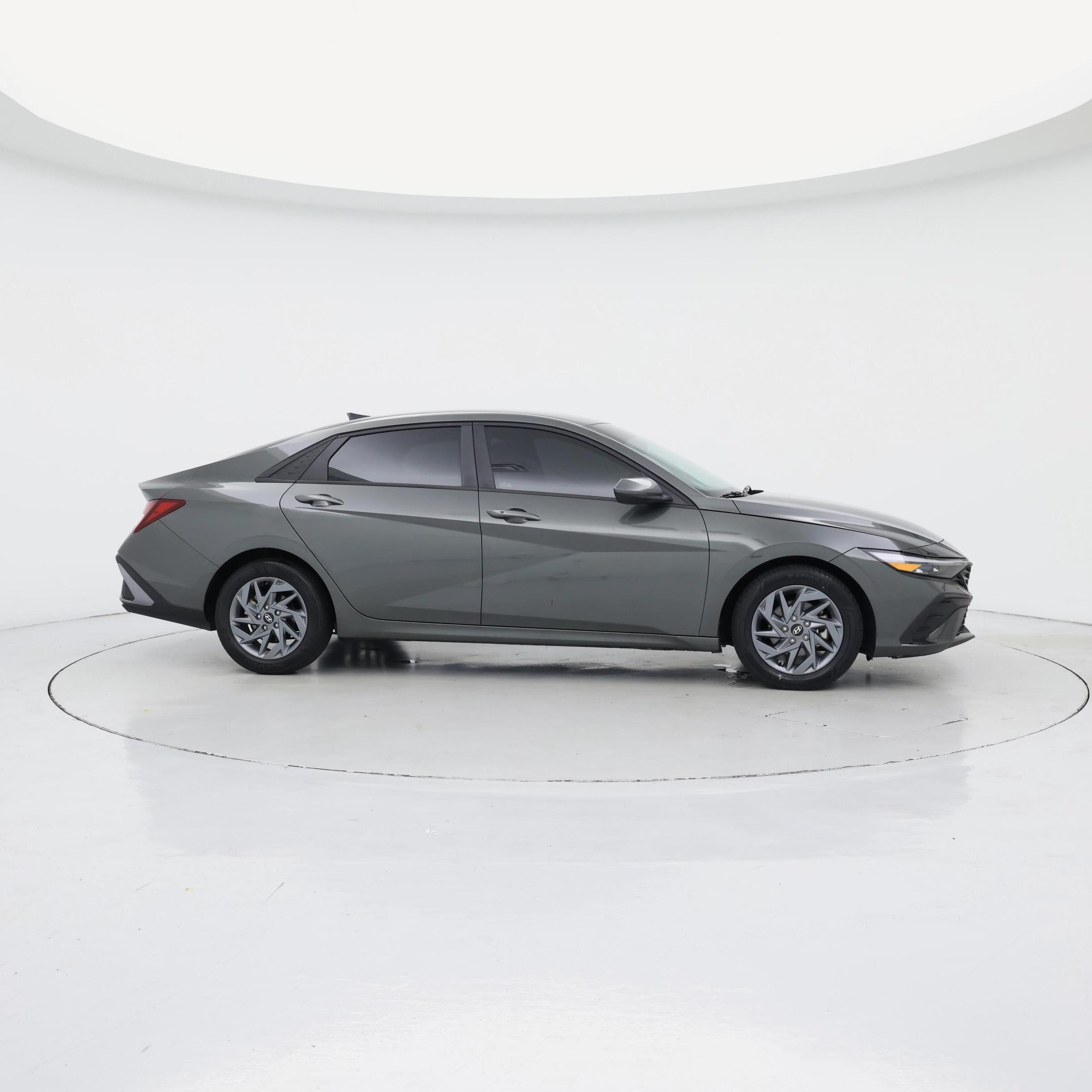 Thumbnail: 2024 Hyundai Elantra - 7