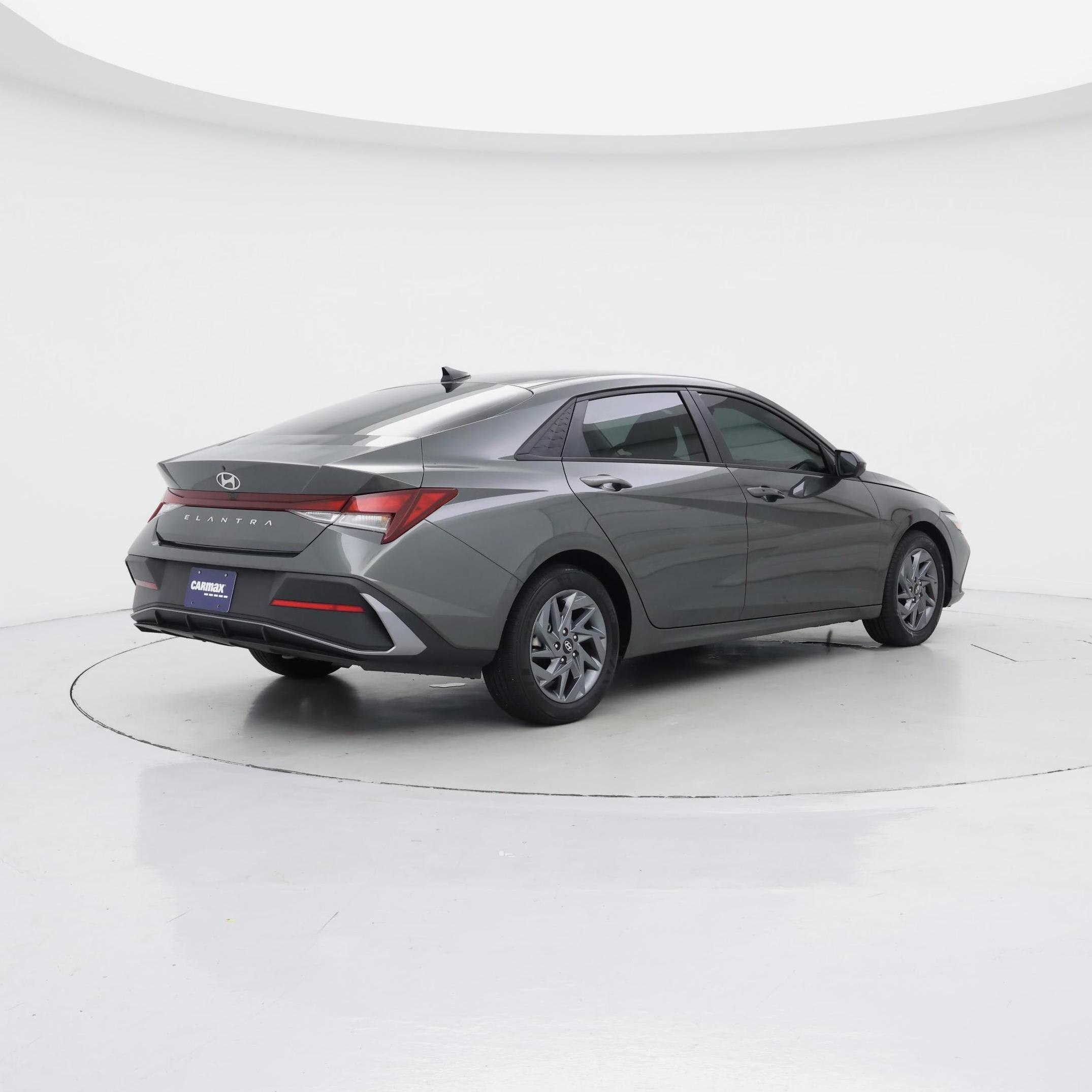 Thumbnail: 2024 Hyundai Elantra - 8