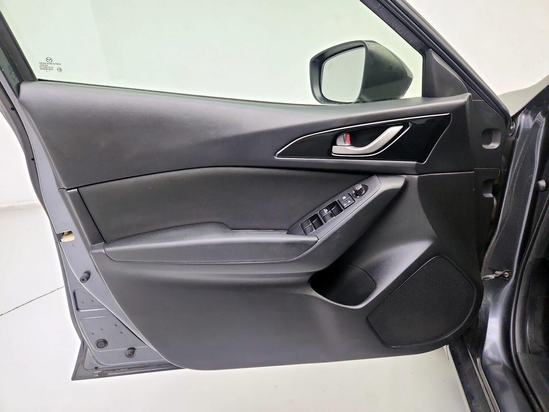 Thumbnail: 2015 Mazda Mazda3 - 12