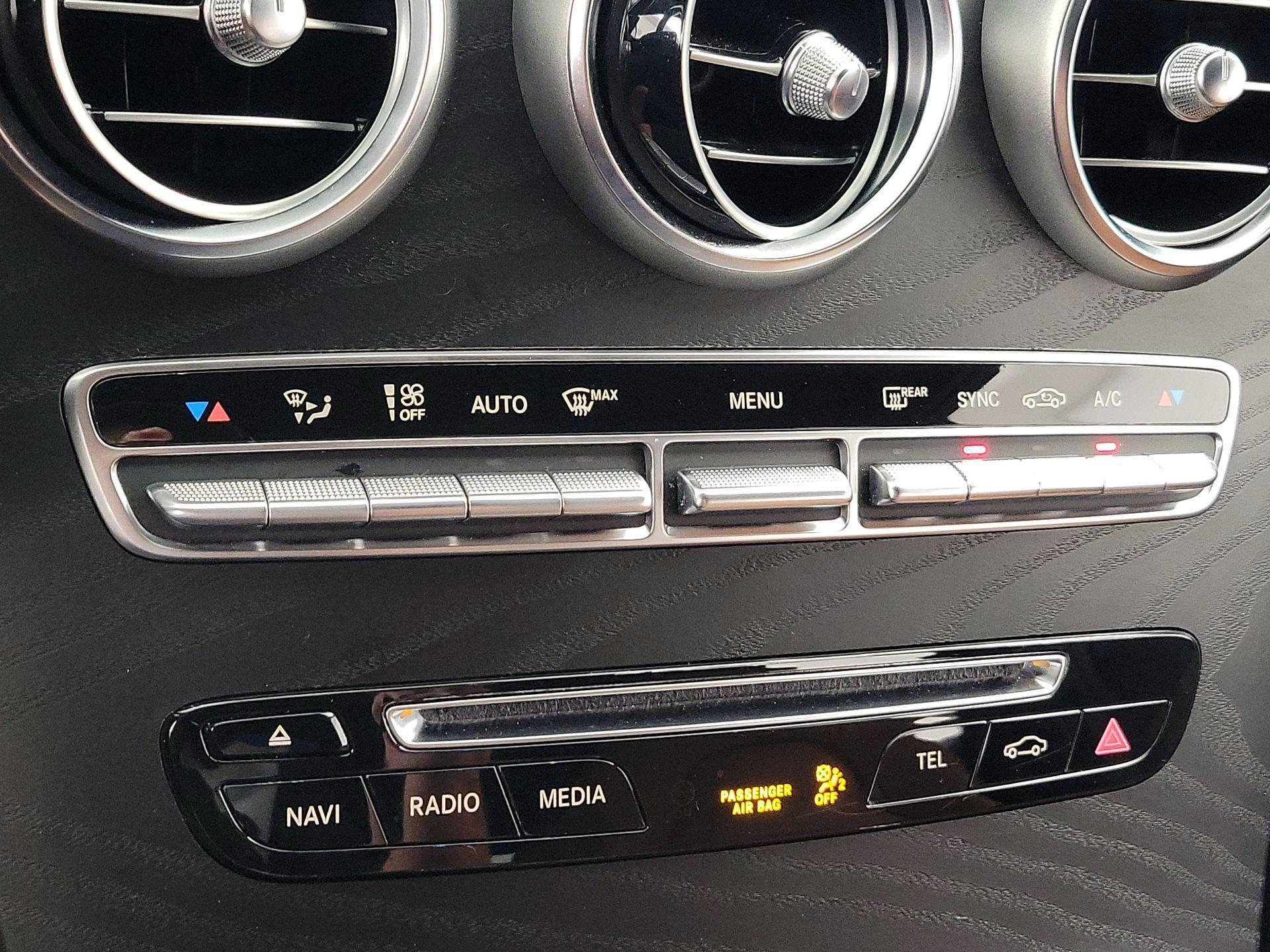 Thumbnail: 2019 Mercedes-Benz GLC - 17