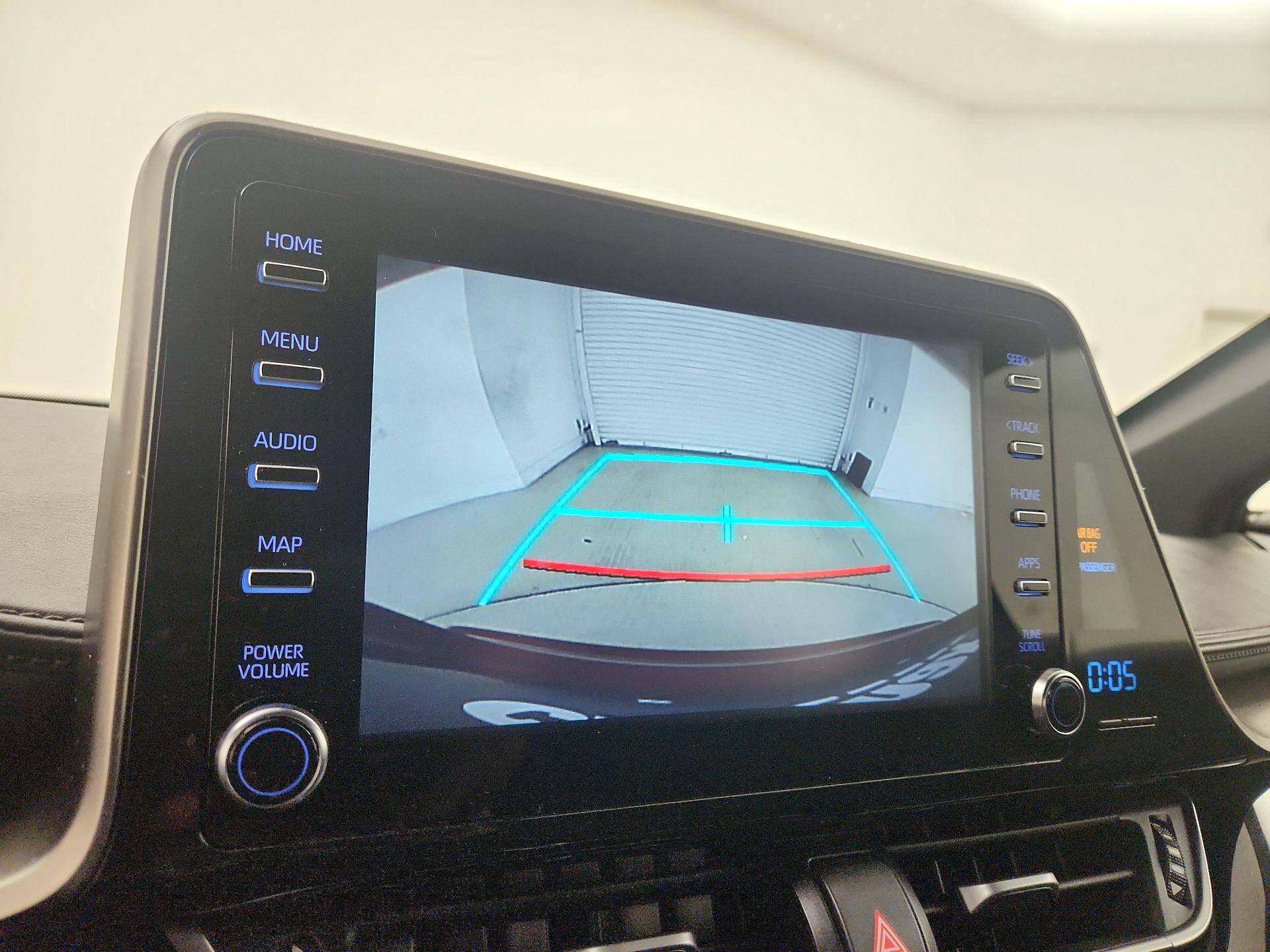 Thumbnail: 2019 Toyota C-HR - 14