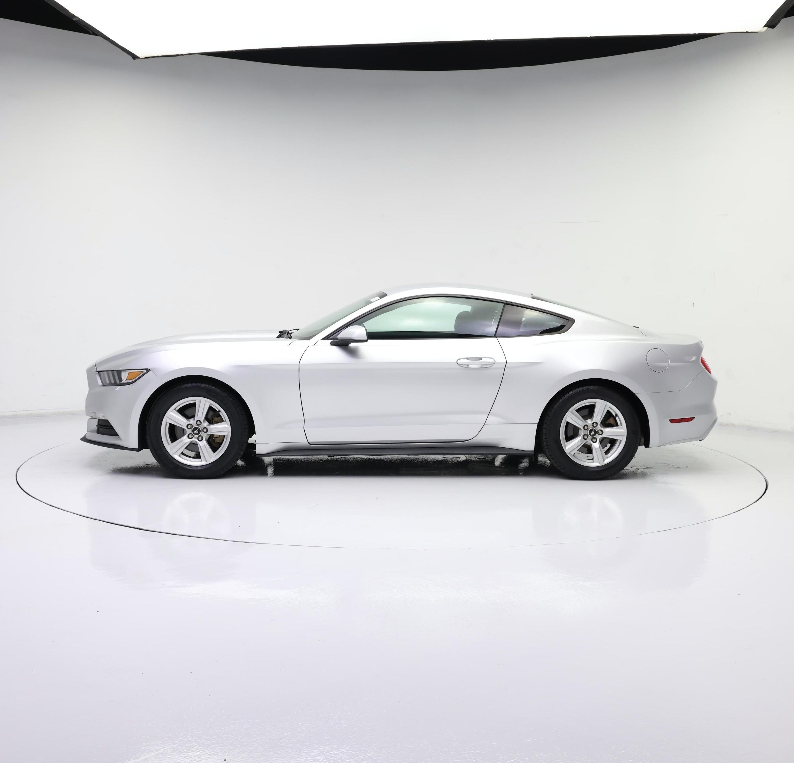 Thumbnail: 2017 Ford Mustang - 3