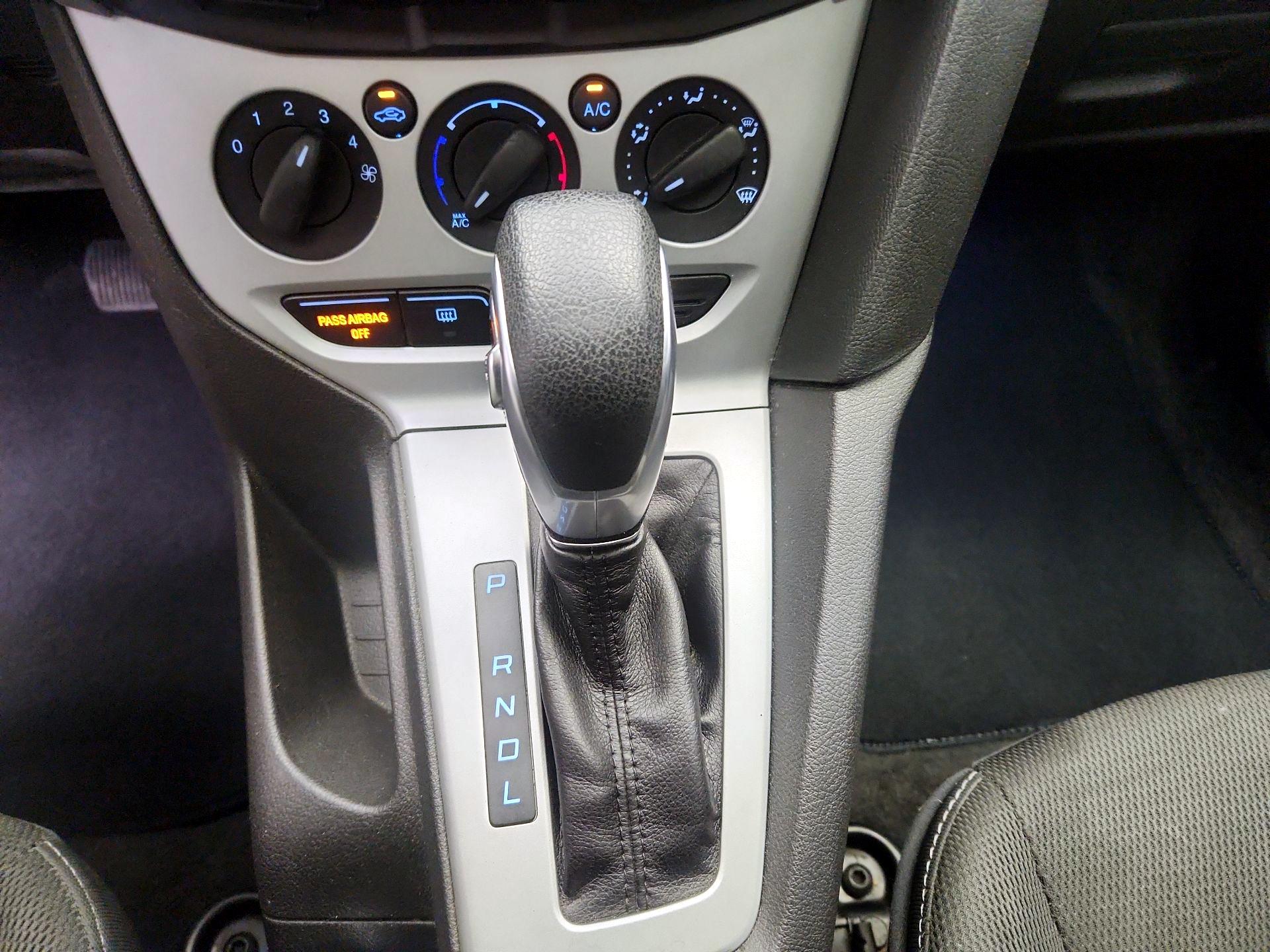 Thumbnail: 2014 Ford Focus - 16