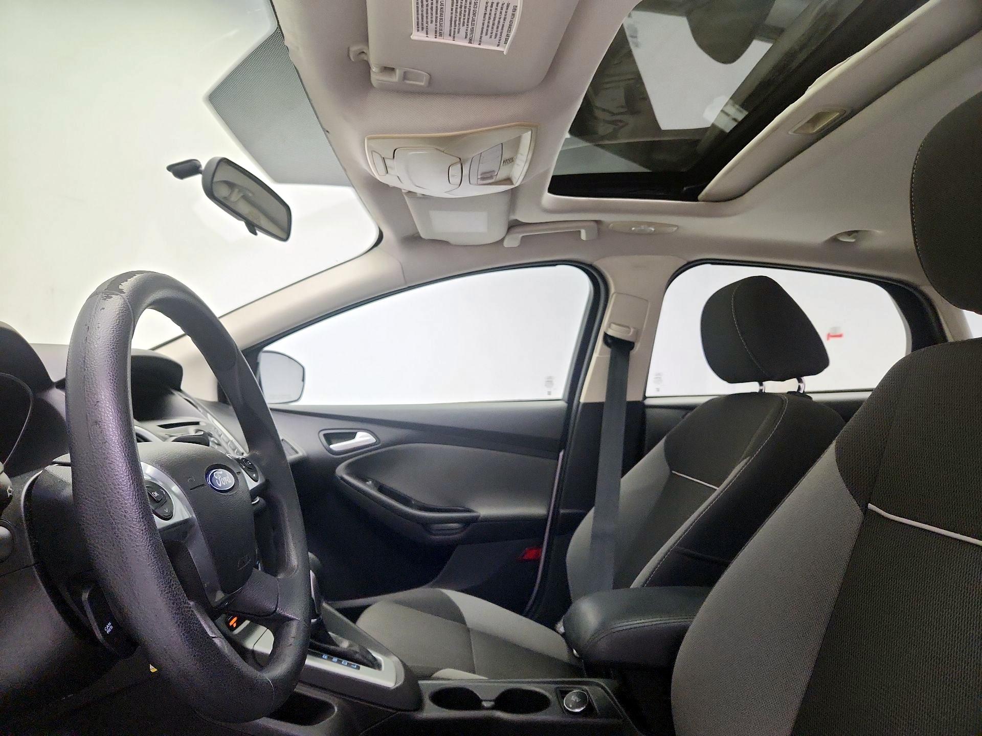 Thumbnail: 2014 Ford Focus - 18