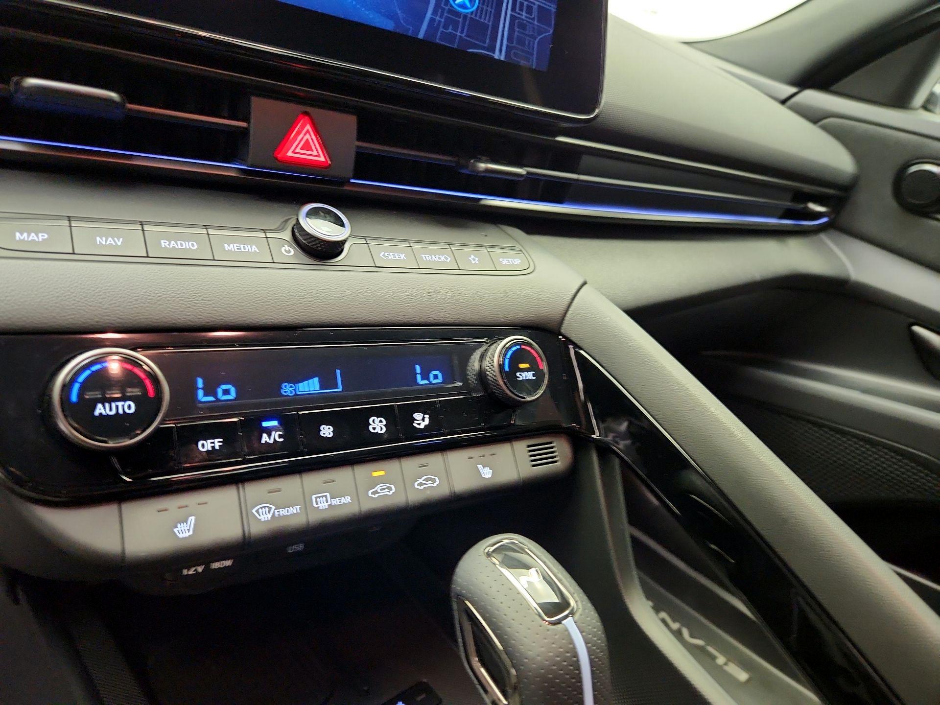 Thumbnail: 2025 Hyundai Elantra - 17