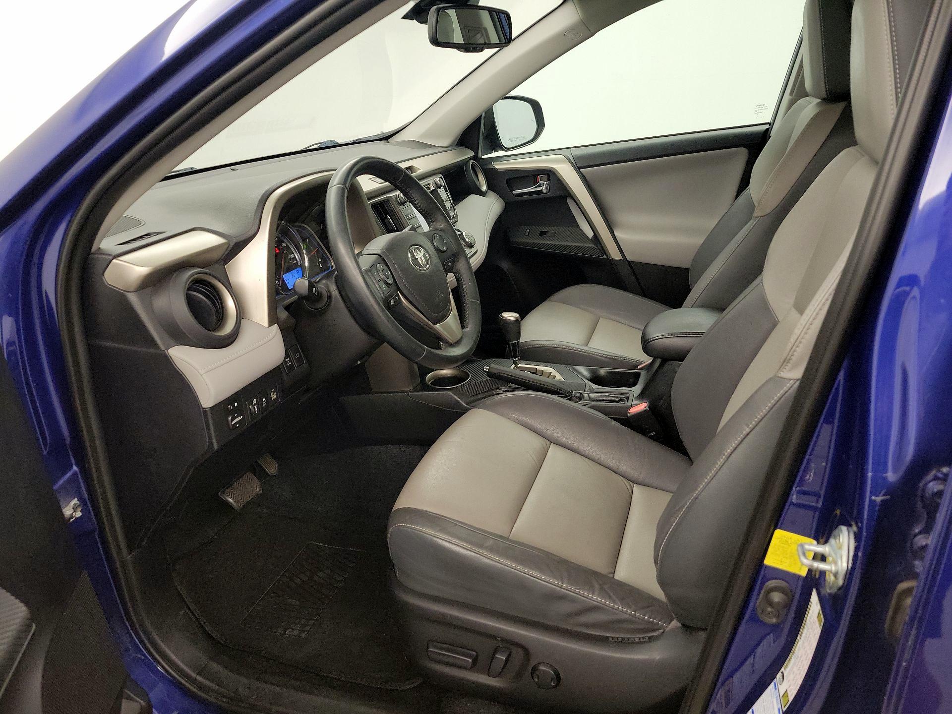 Thumbnail: 2014 Toyota RAV4 - 11
