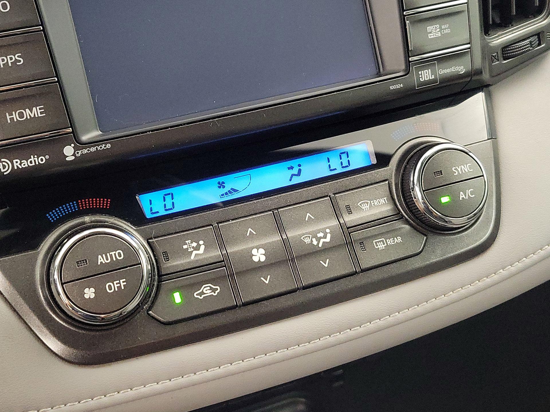 Thumbnail: 2014 Toyota RAV4 - 17