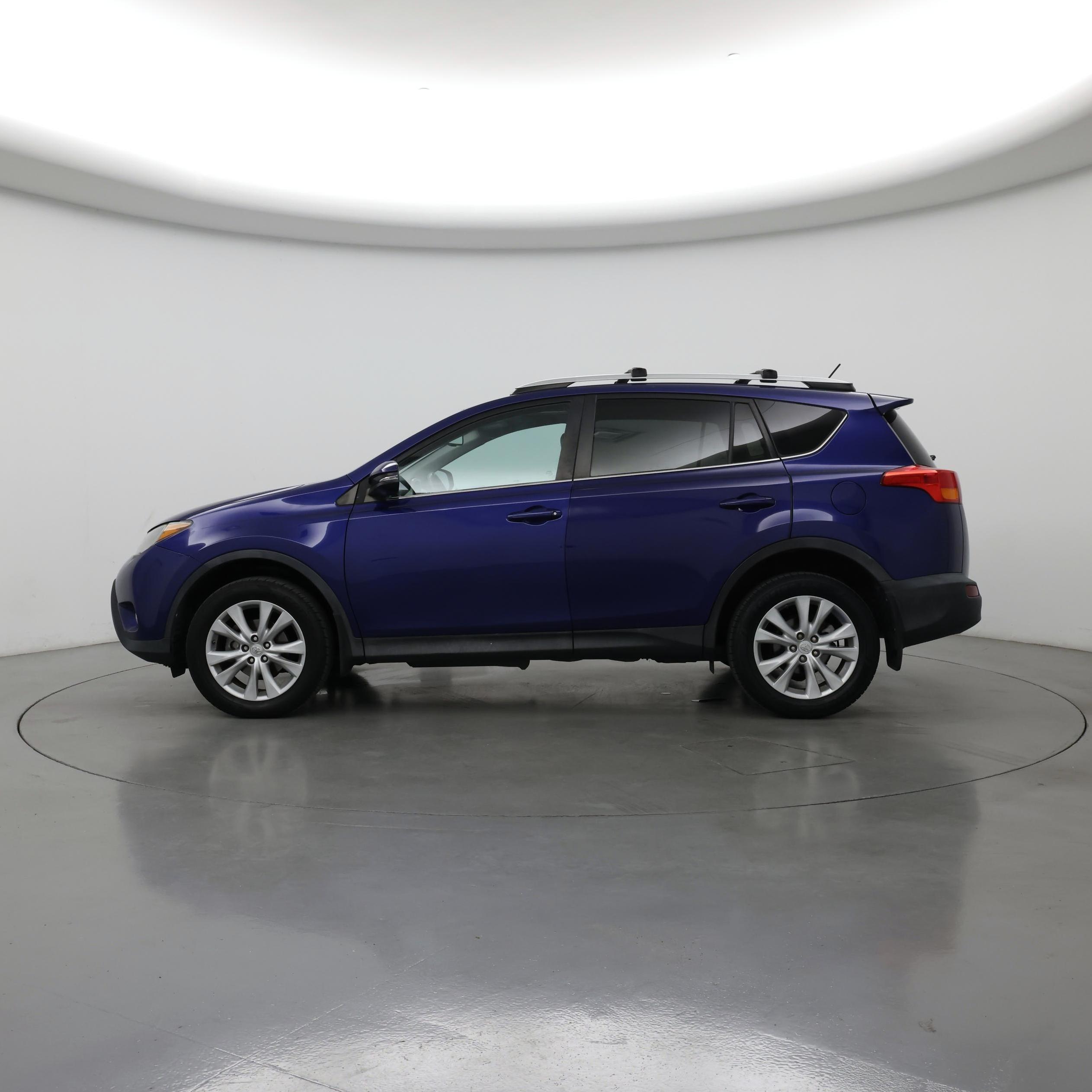 Thumbnail: 2014 Toyota RAV4 - 3