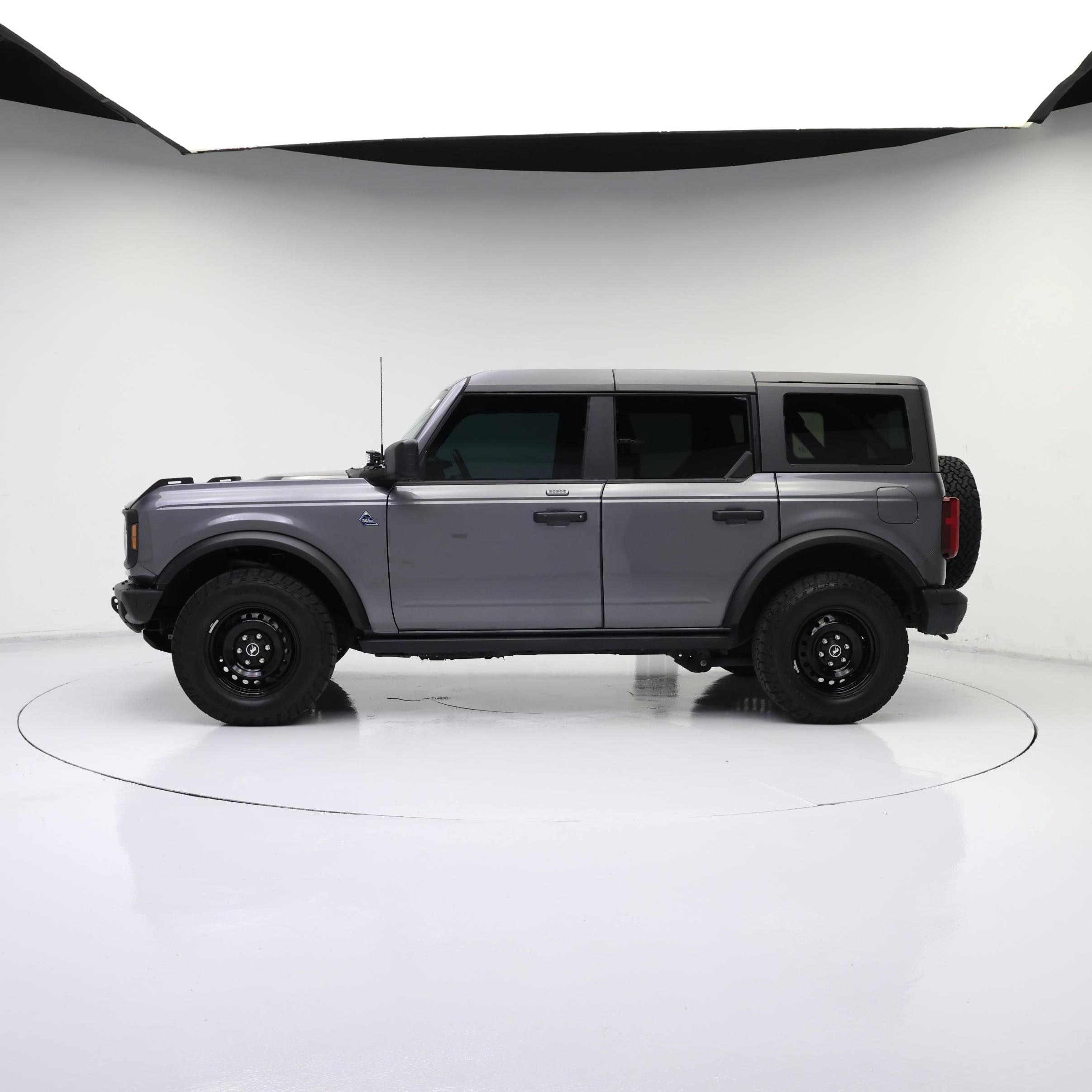 Thumbnail: 2022 Ford Bronco - 3