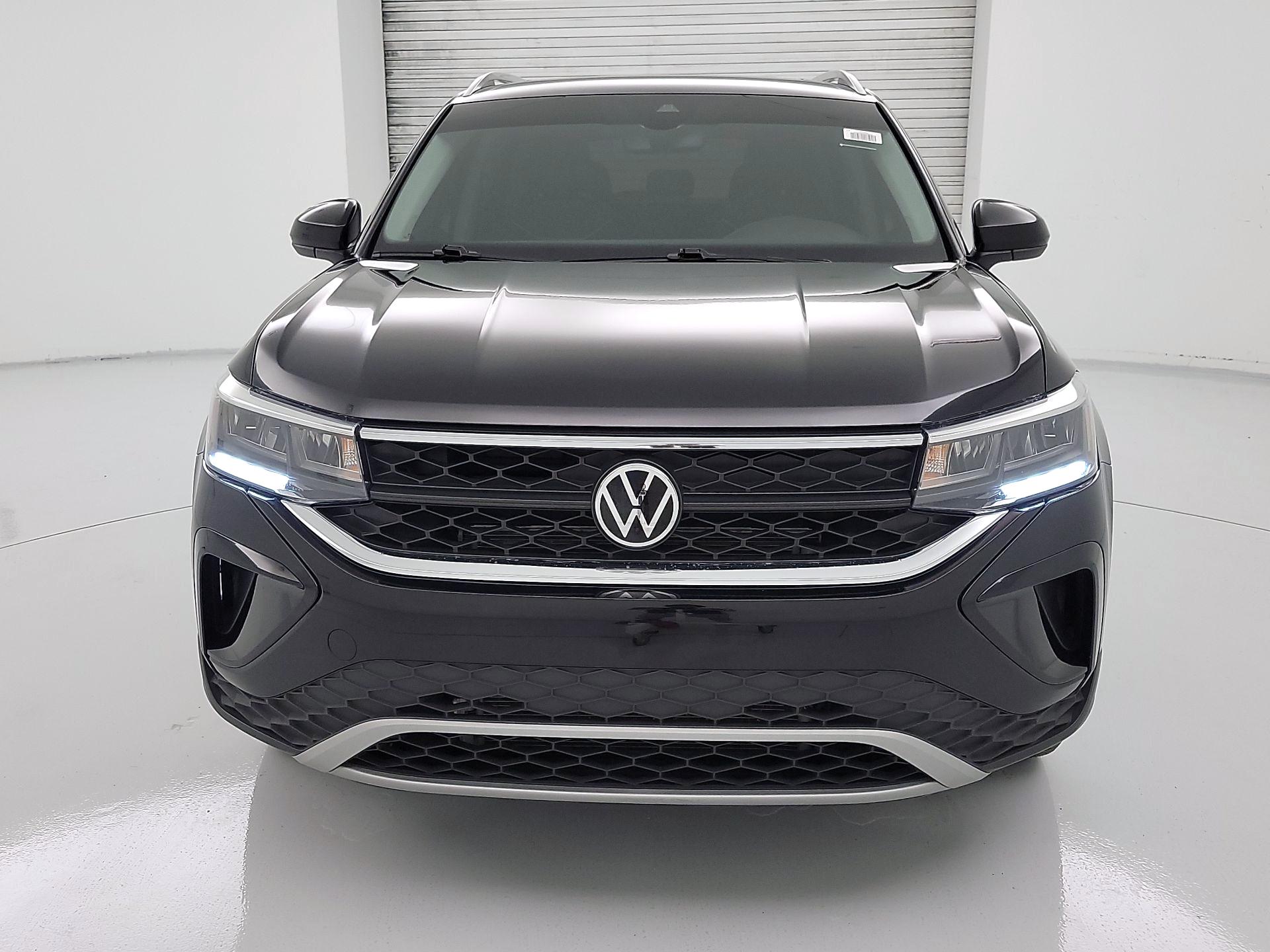Thumbnail: 2023 Volkswagen Taos - 2