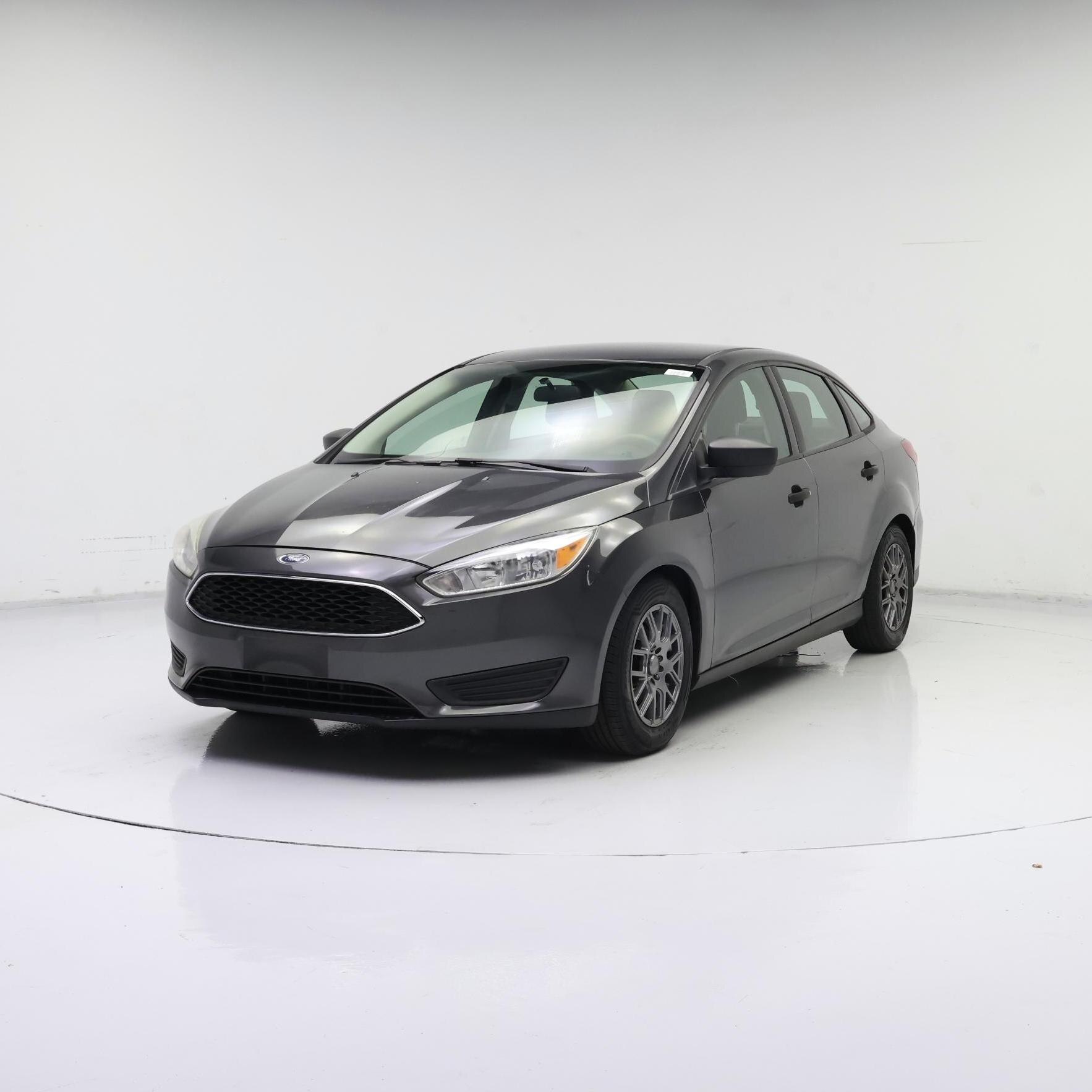 Thumbnail: 2016 Ford Focus - 4