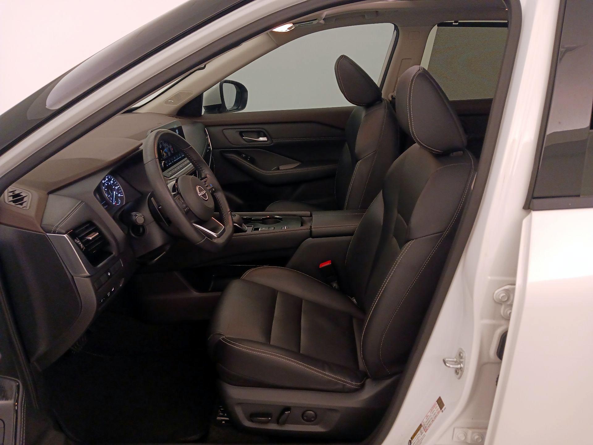 Thumbnail: 2023 Nissan Rogue - 11