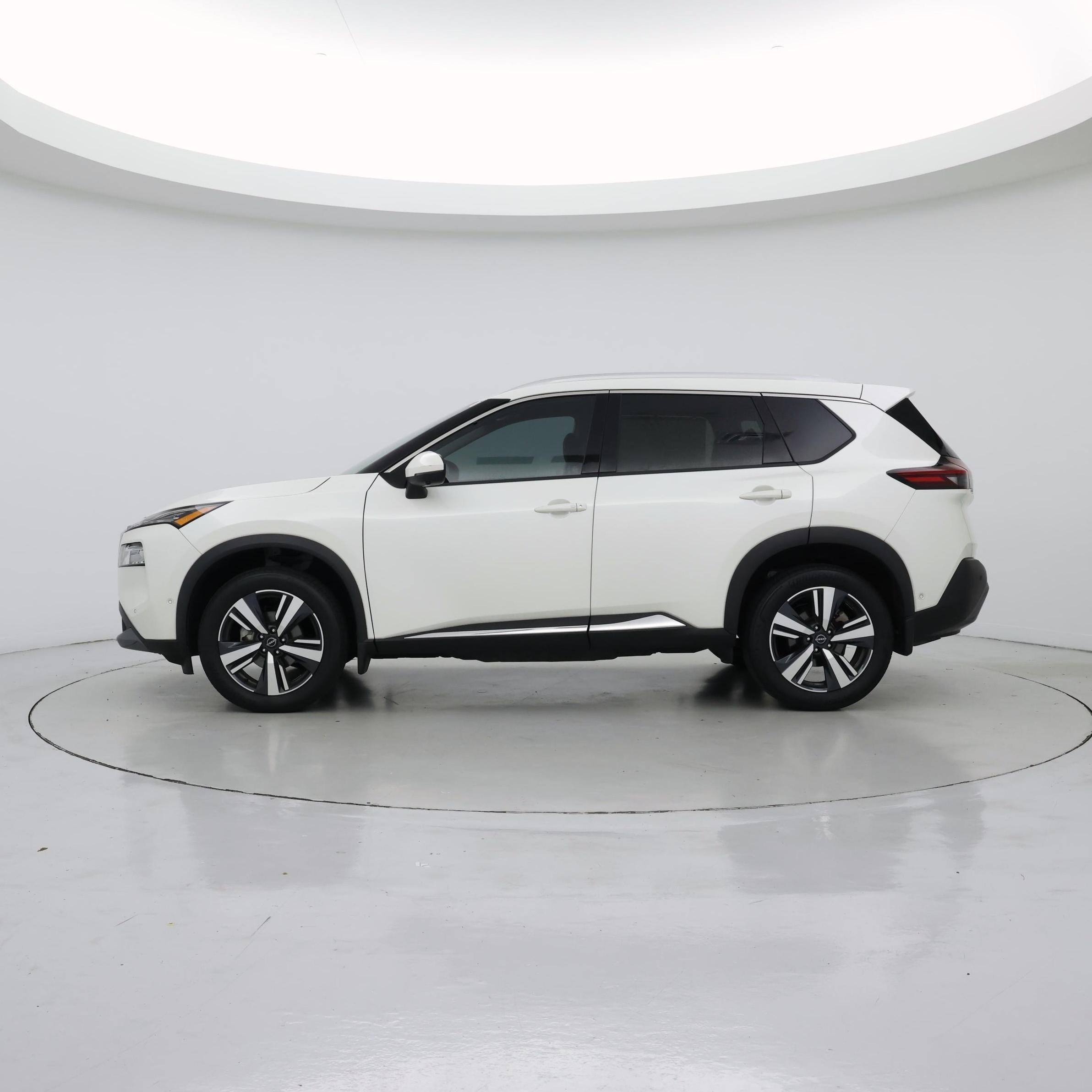Thumbnail: 2023 Nissan Rogue - 3