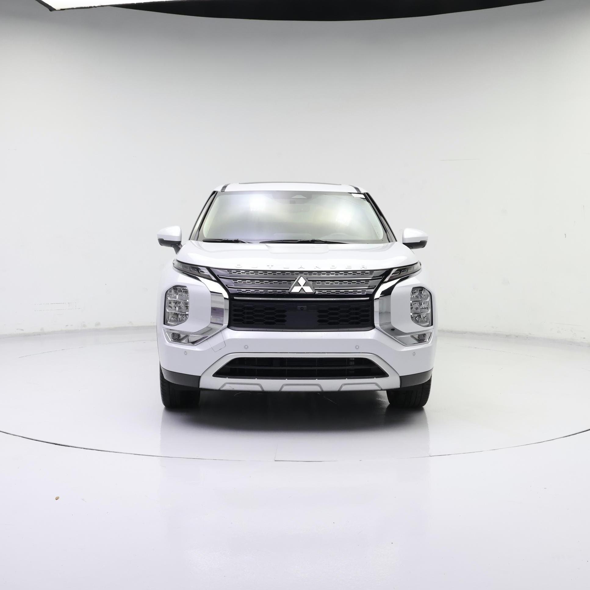 Thumbnail: 2024 Mitsubishi Outlander - 5