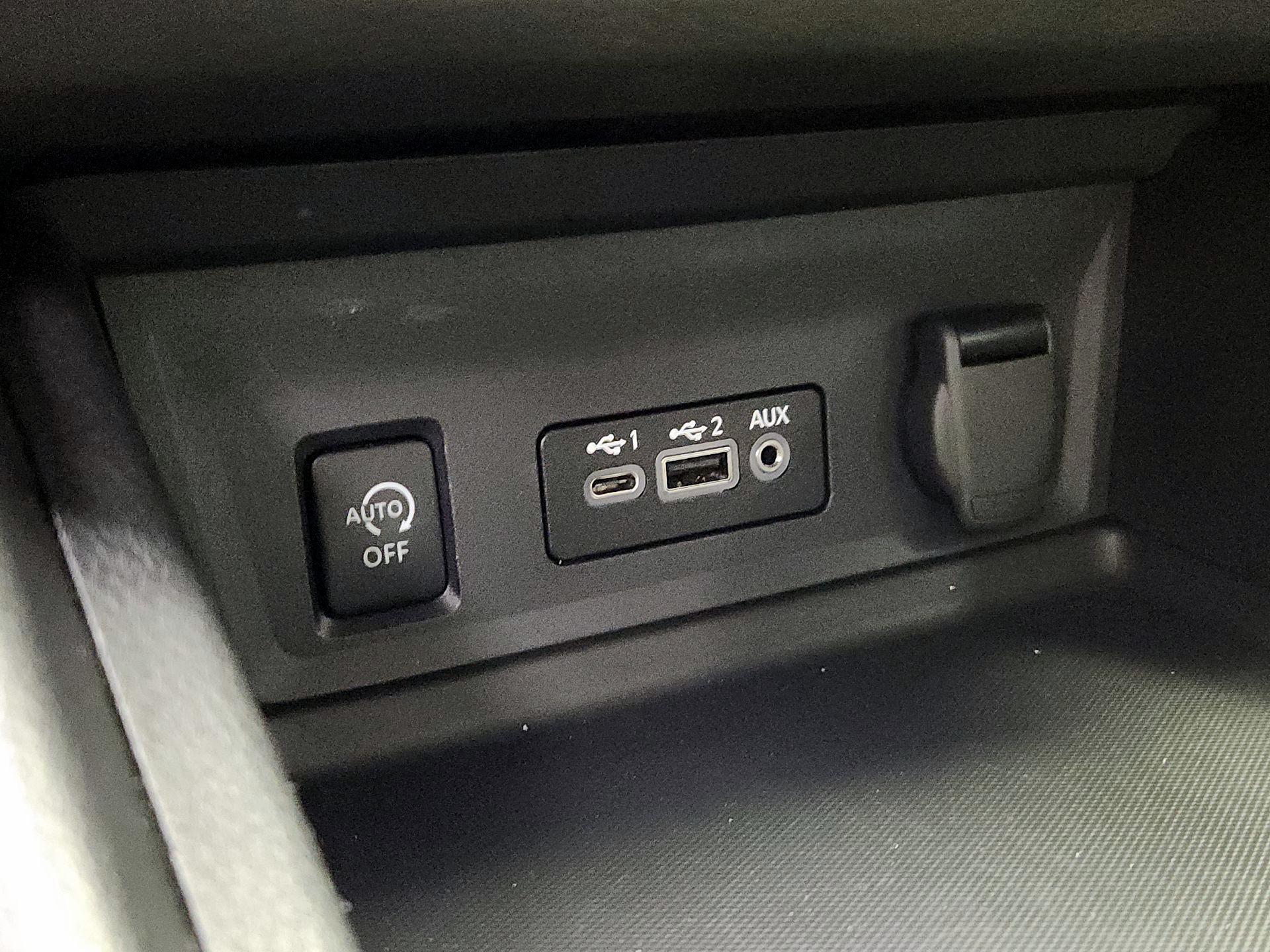 Thumbnail: 2024 Nissan Sentra - 18