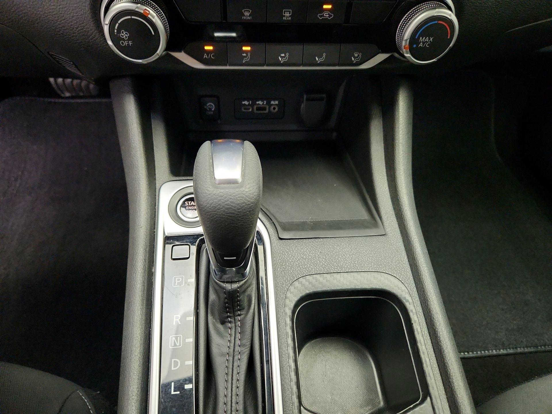 Thumbnail: 2024 Nissan Sentra - 17