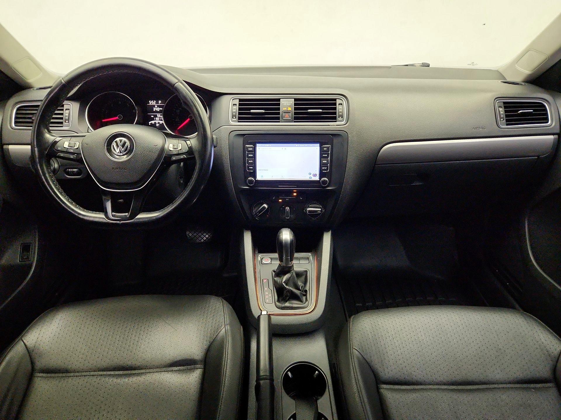 Thumbnail: 2016 Volkswagen Jetta - 9