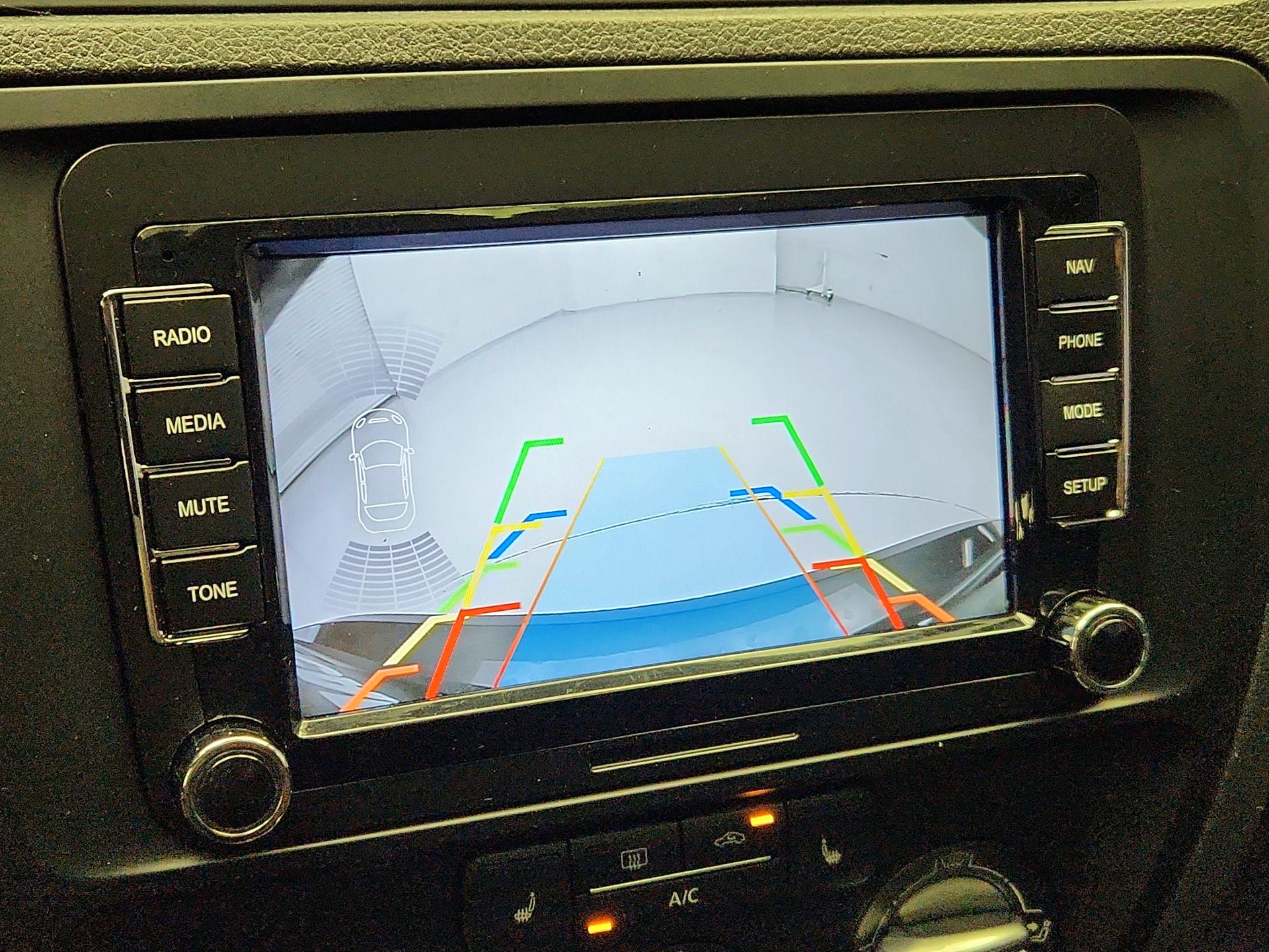 Thumbnail: 2016 Volkswagen Jetta - 15