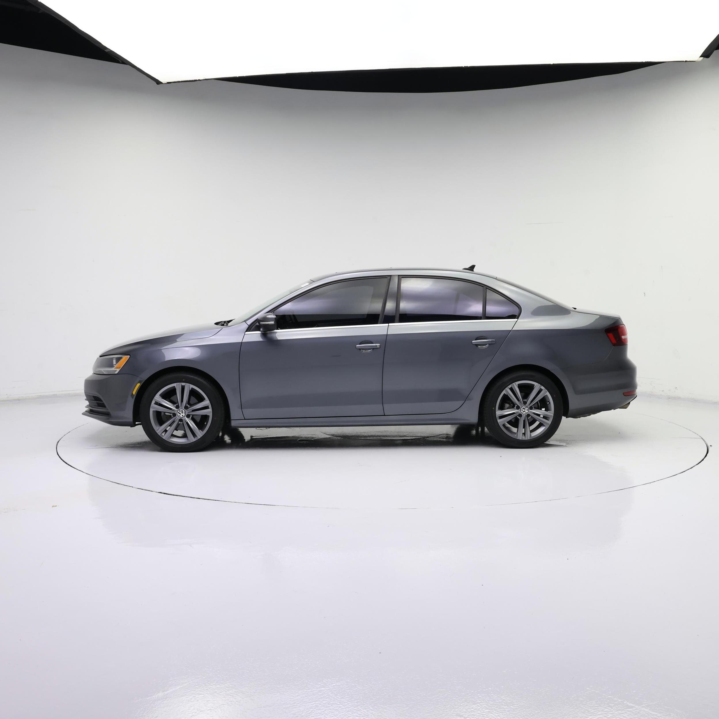 Thumbnail: 2016 Volkswagen Jetta - 3