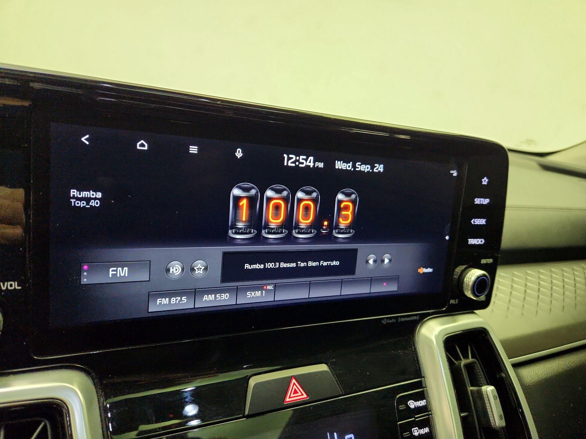 Thumbnail: 2021 Kia Sorento - 16
