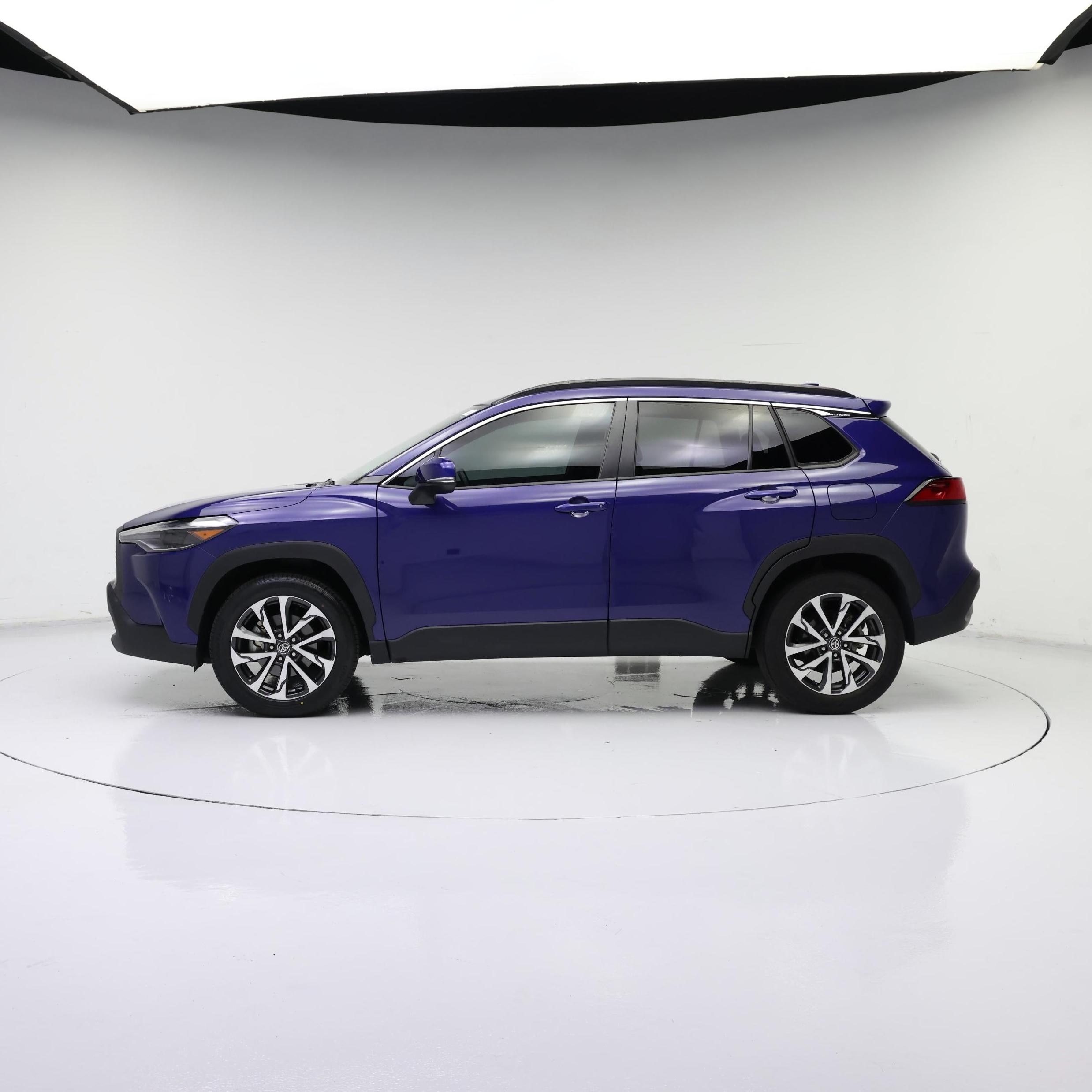 Thumbnail: 2022 Toyota Corolla Cross - 3