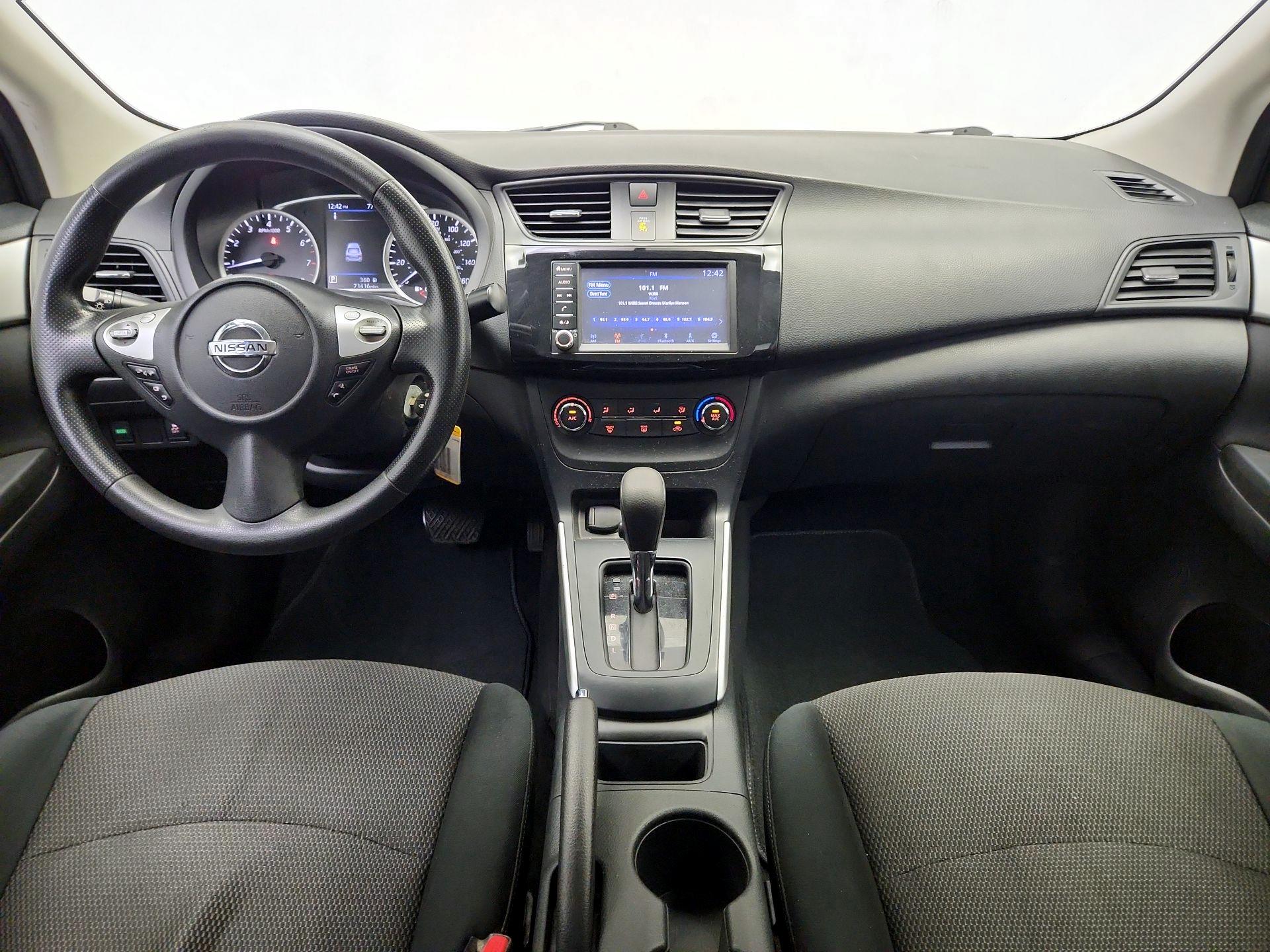 Thumbnail: 2019 Nissan Sentra - 9