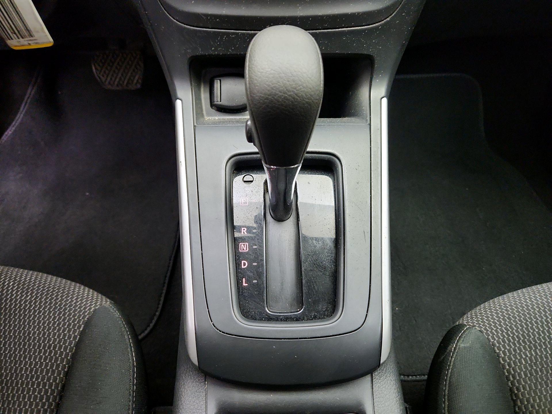 Thumbnail: 2019 Nissan Sentra - 17