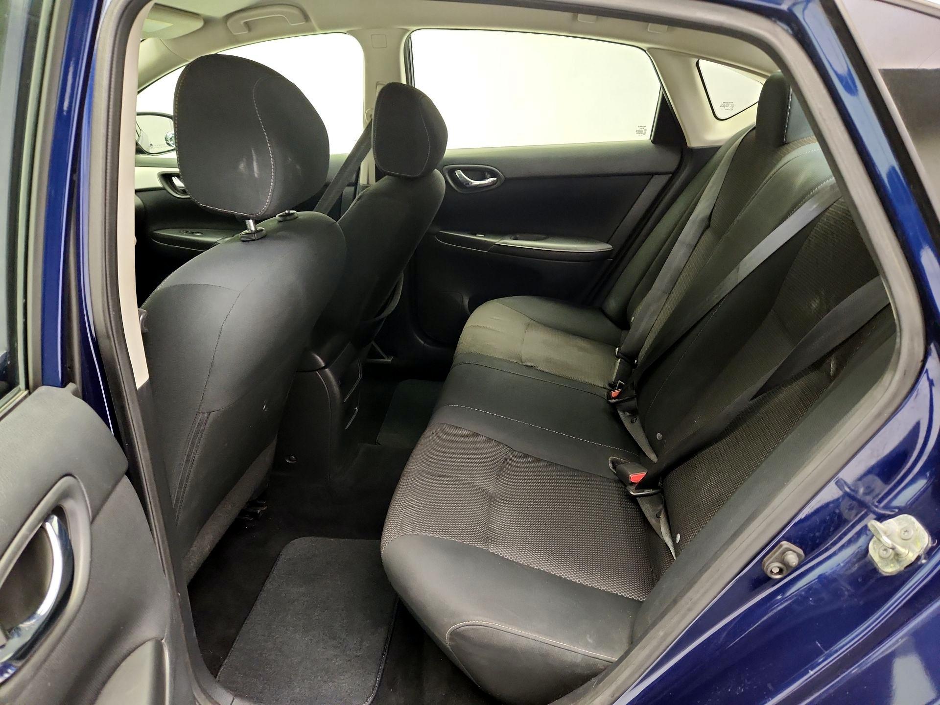 Thumbnail: 2019 Nissan Sentra - 19
