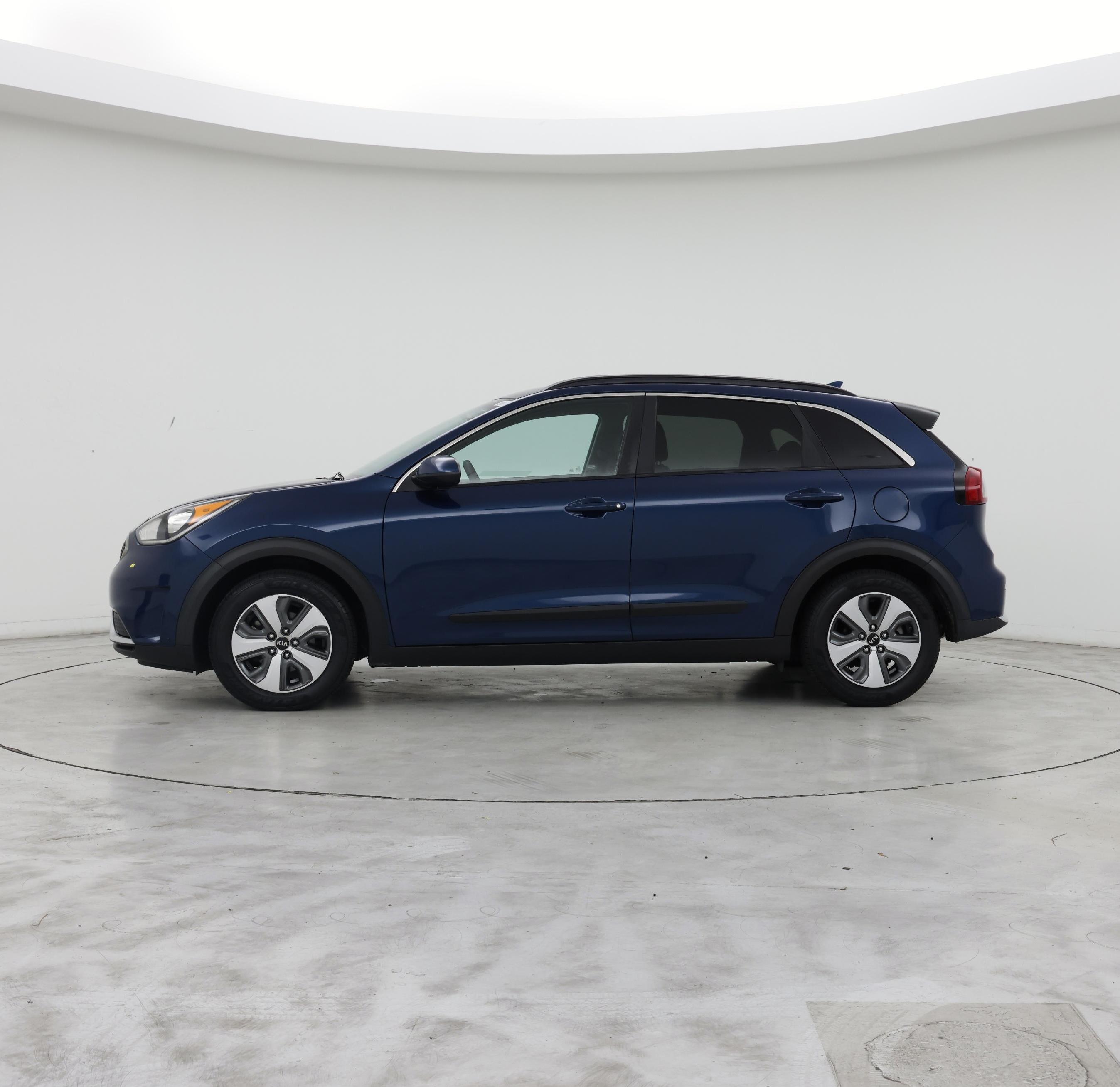 Thumbnail: 2019 Kia Niro - 3