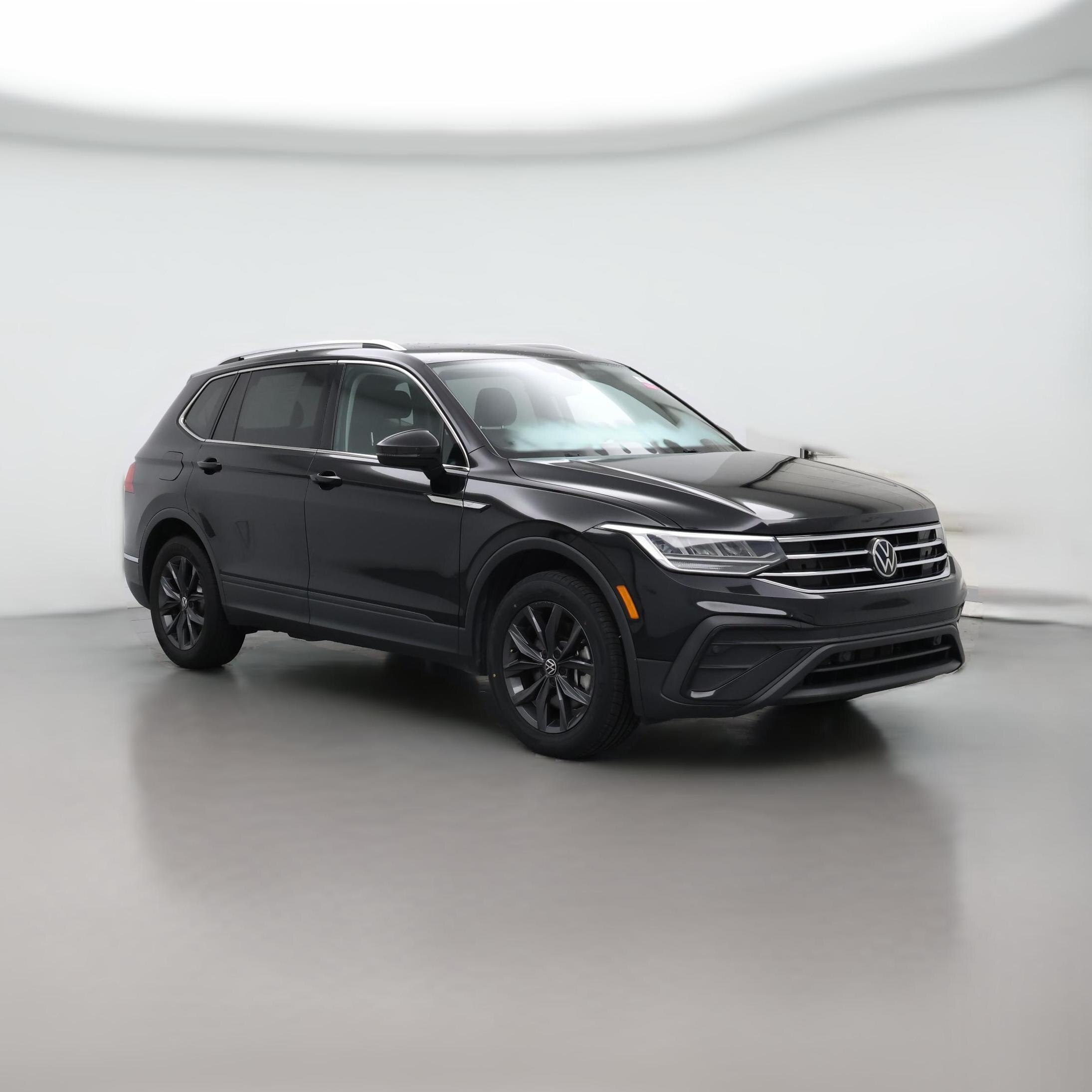 Thumbnail: 2022 Volkswagen Tiguan - 1