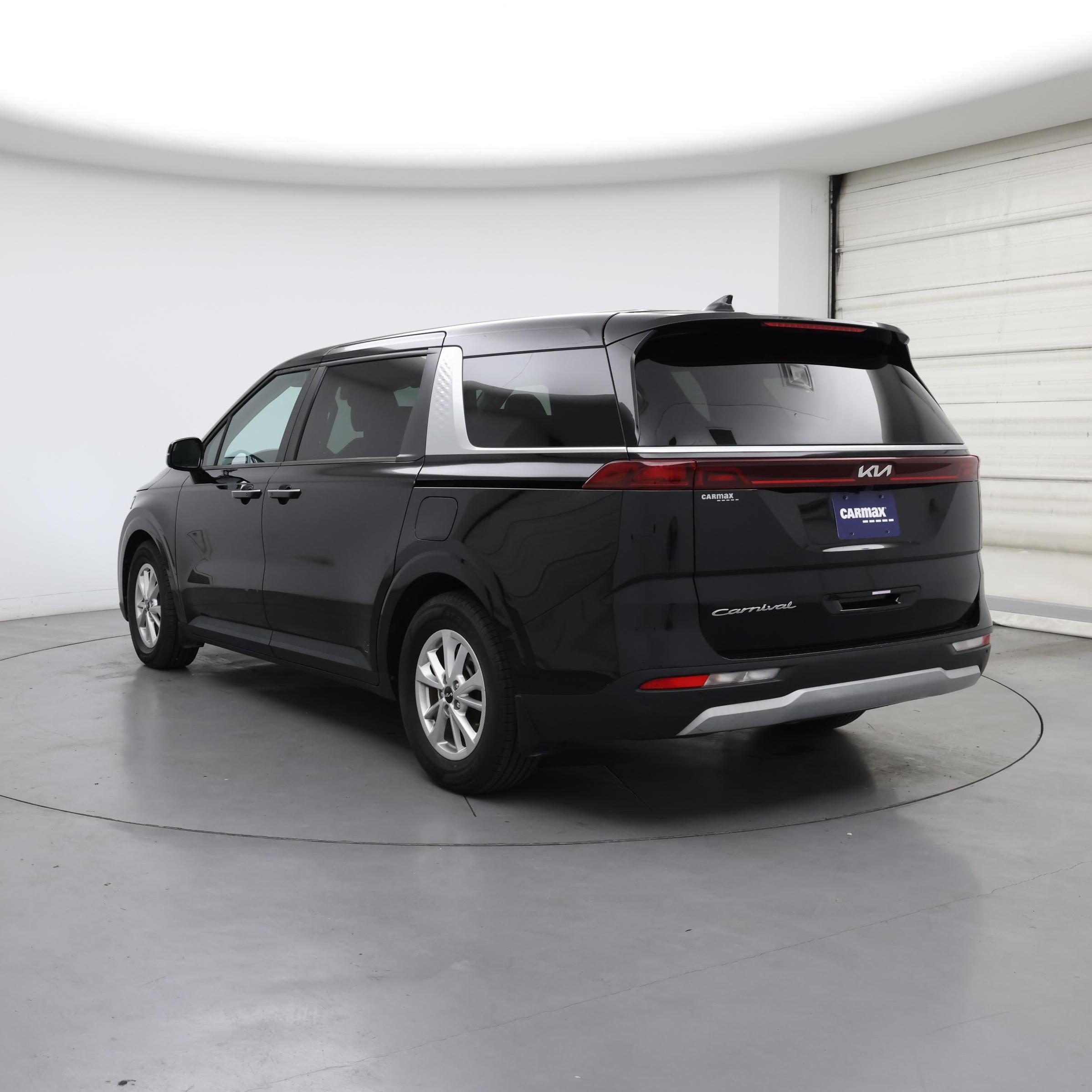 Thumbnail: 2022 Kia Carnival - 2