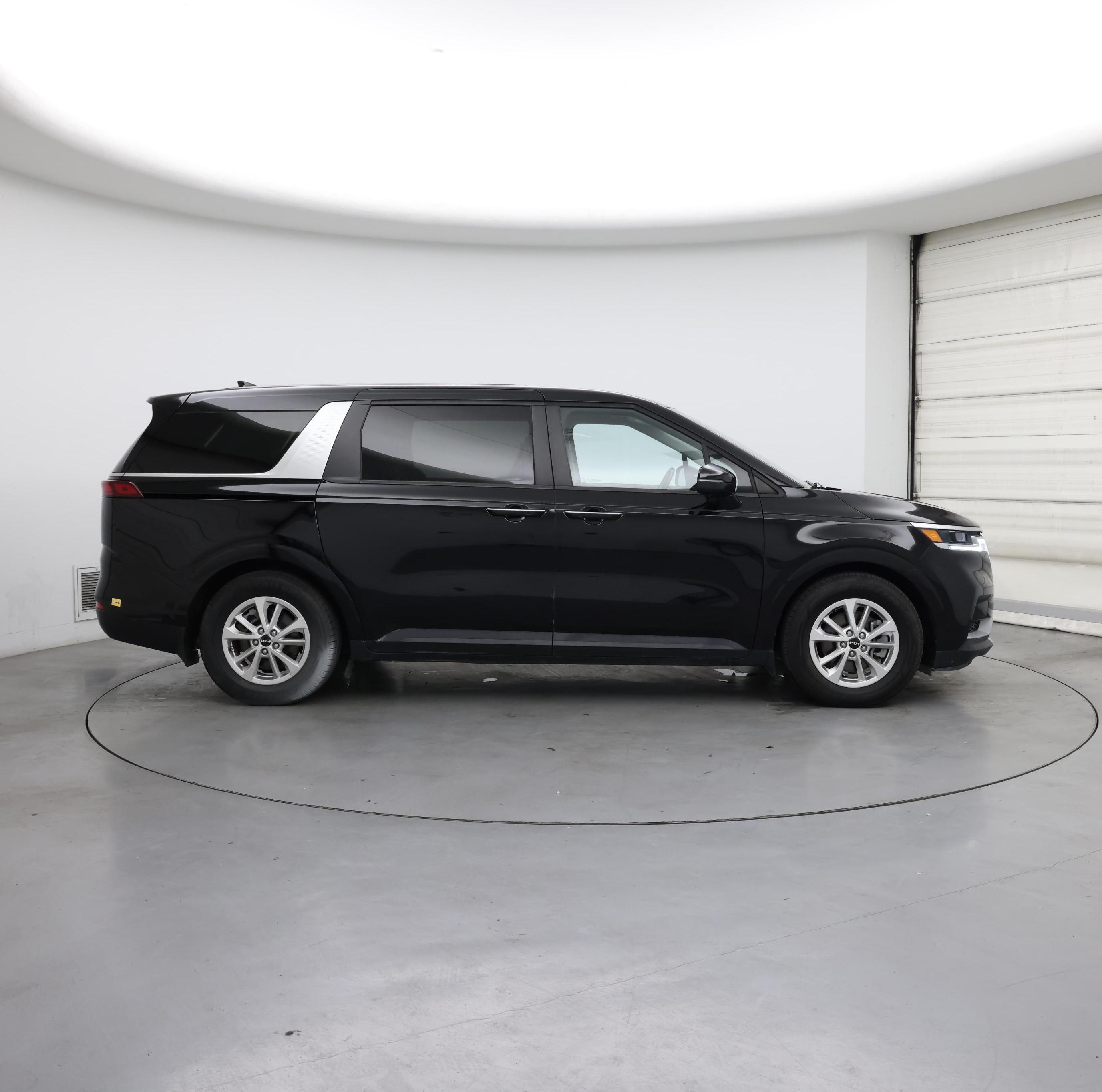 Thumbnail: 2022 Kia Carnival - 7