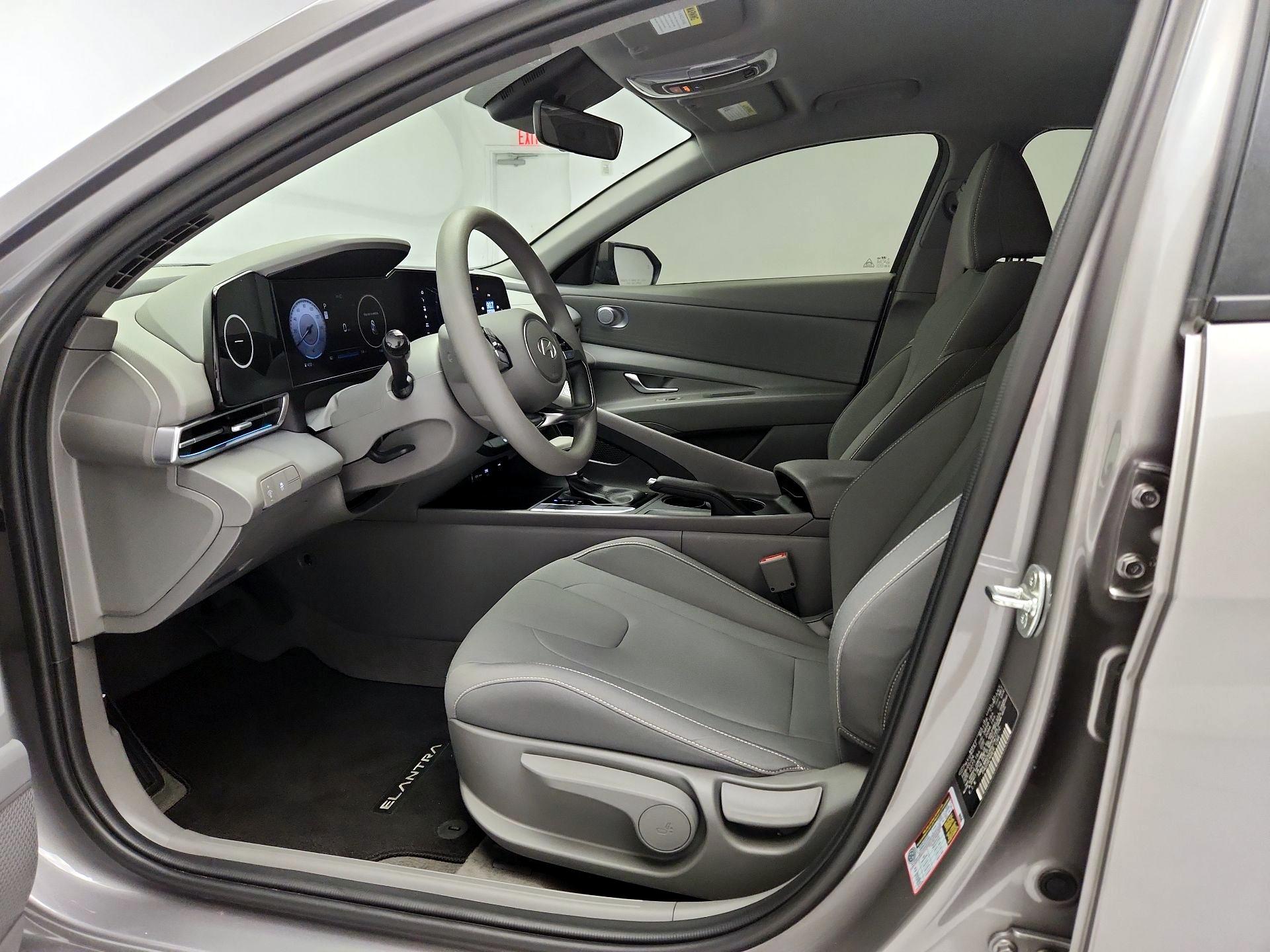Thumbnail: 2024 Hyundai Elantra - 11