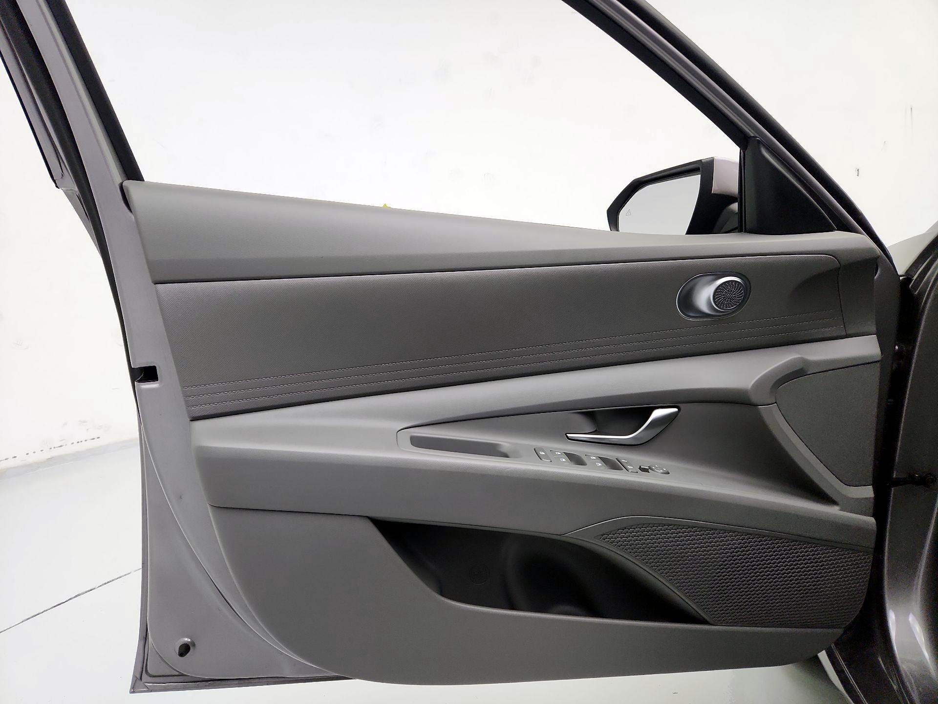 Thumbnail: 2024 Hyundai Elantra - 12