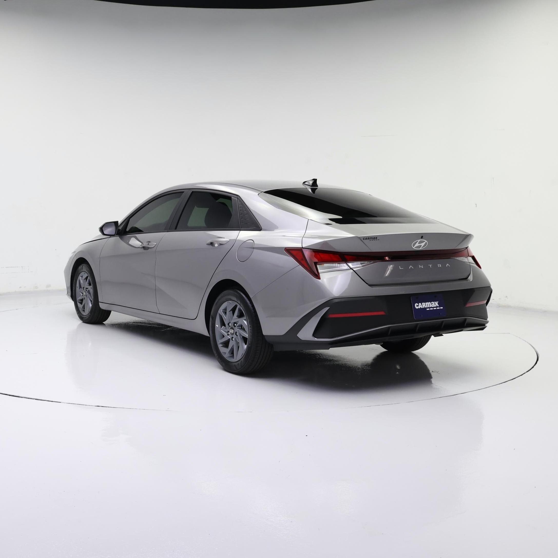 Thumbnail: 2024 Hyundai Elantra - 2