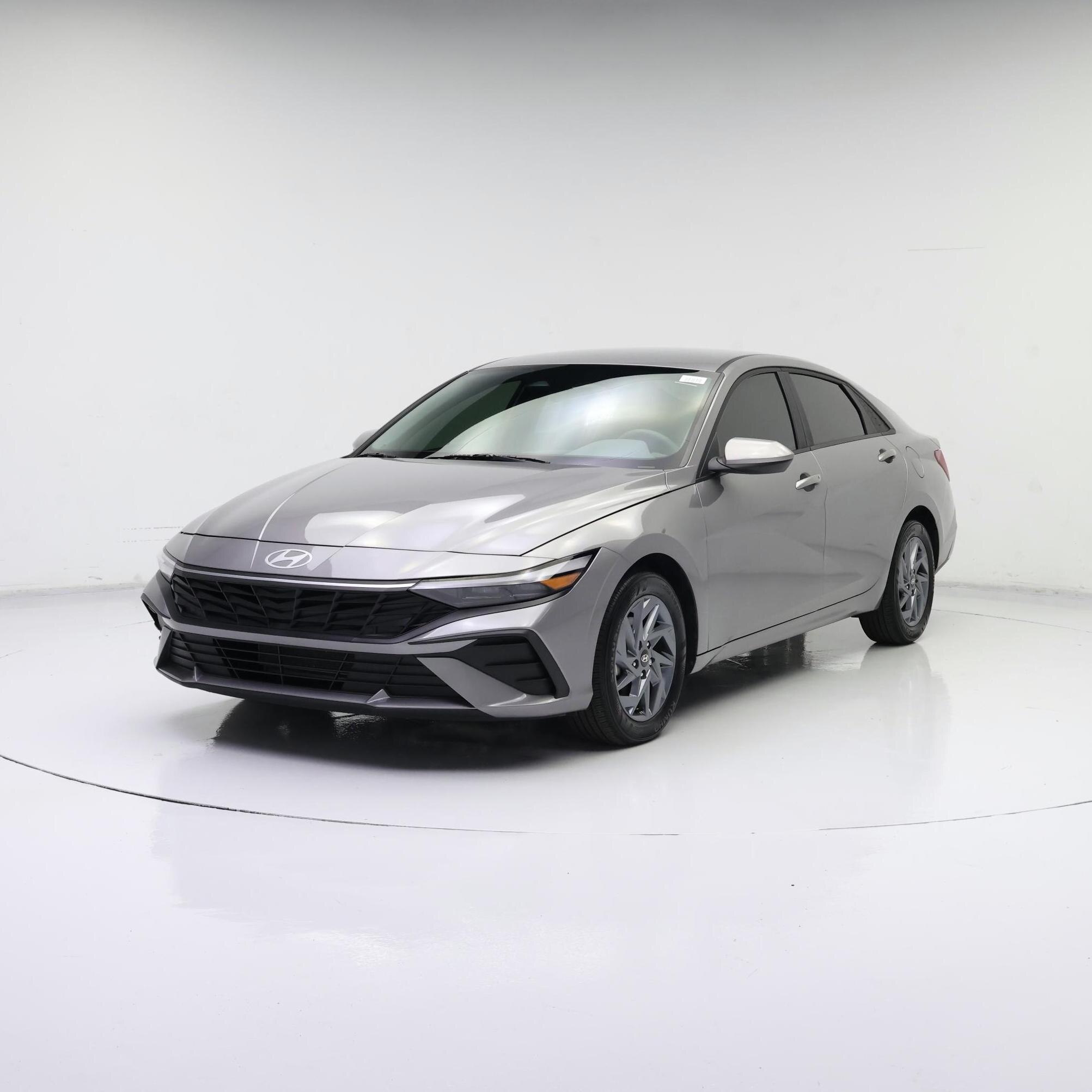 Thumbnail: 2024 Hyundai Elantra - 4