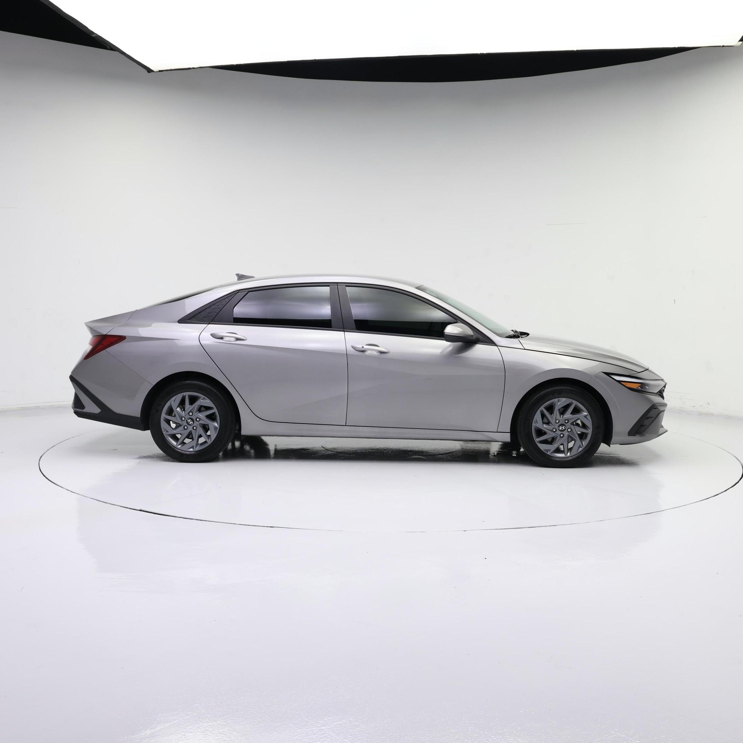 Thumbnail: 2024 Hyundai Elantra - 7