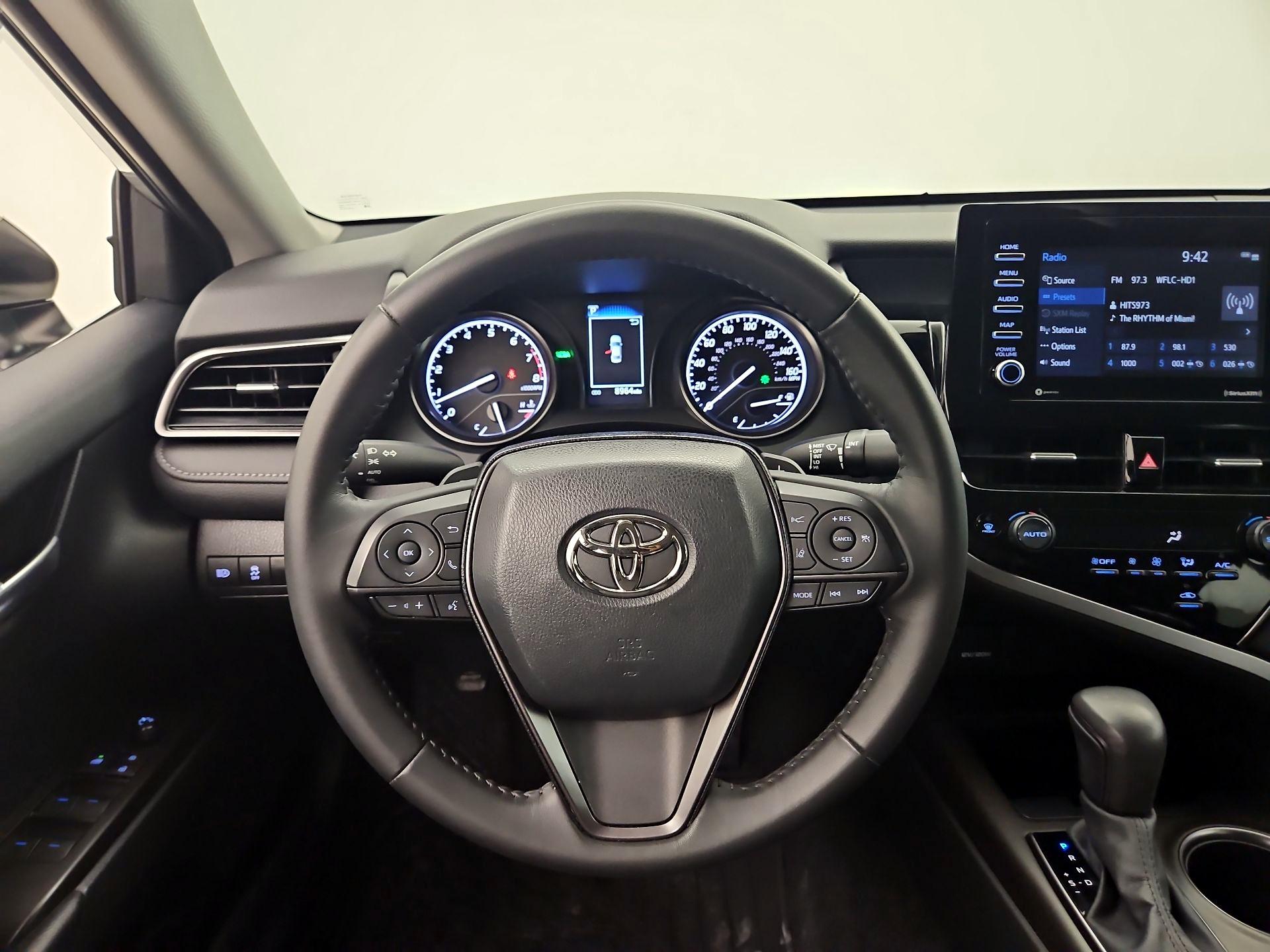 Thumbnail: 2023 Toyota Camry - 10