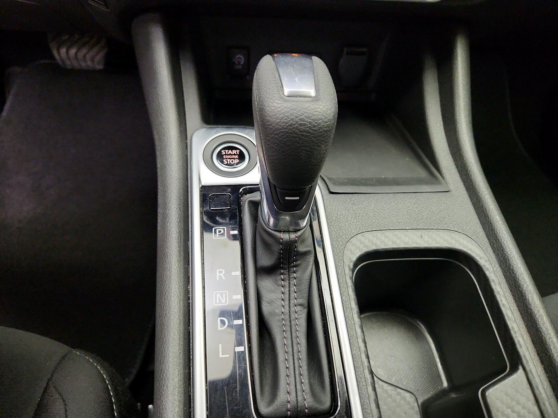 Thumbnail: 2024 Nissan Sentra - 17