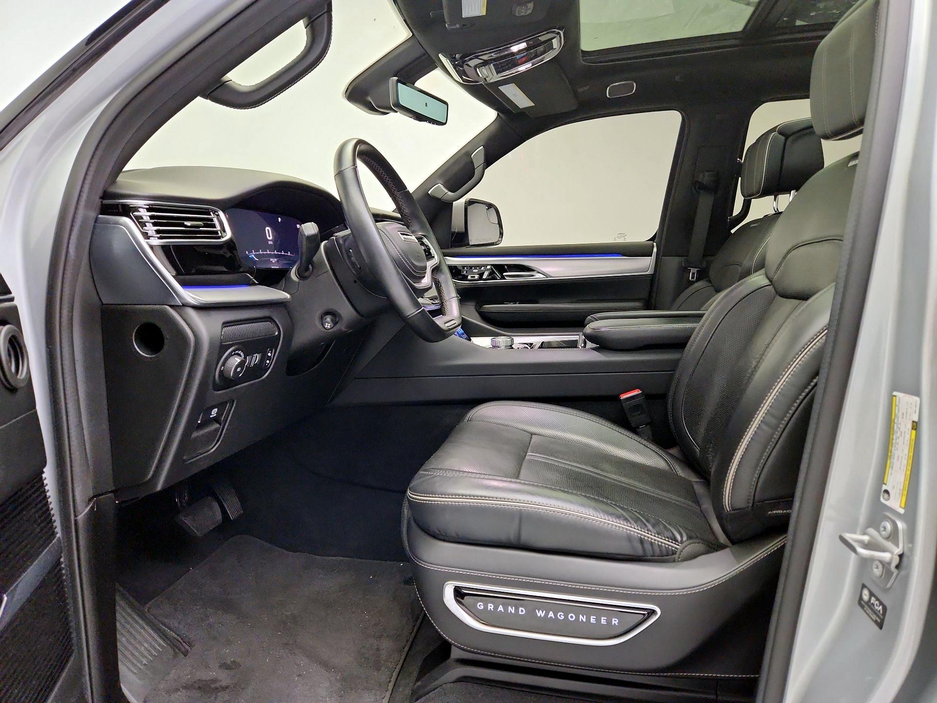 Thumbnail: 2022 Jeep Grand Wagoneer - 11