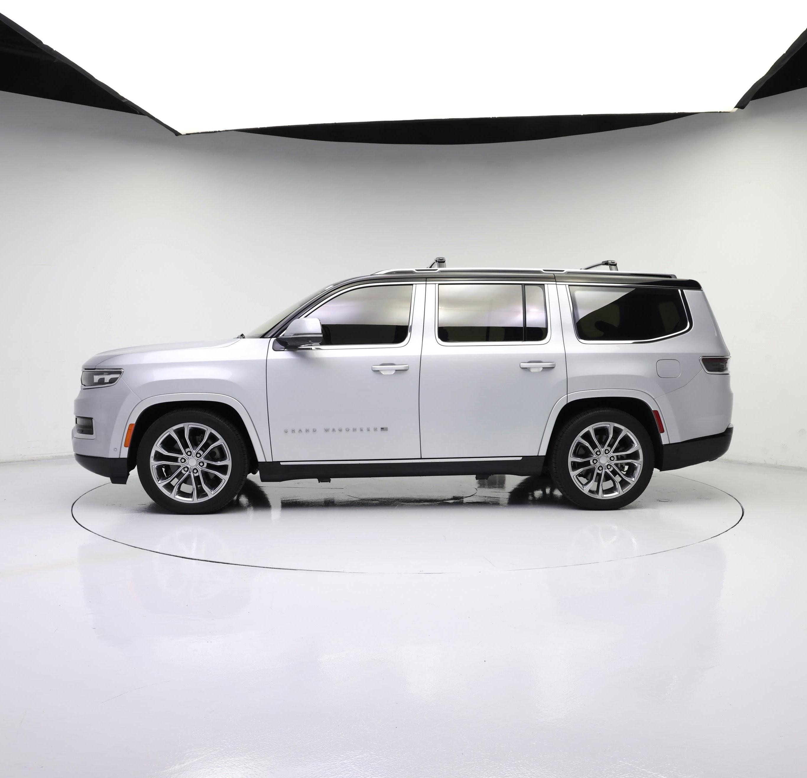 Thumbnail: 2022 Jeep Grand Wagoneer - 3